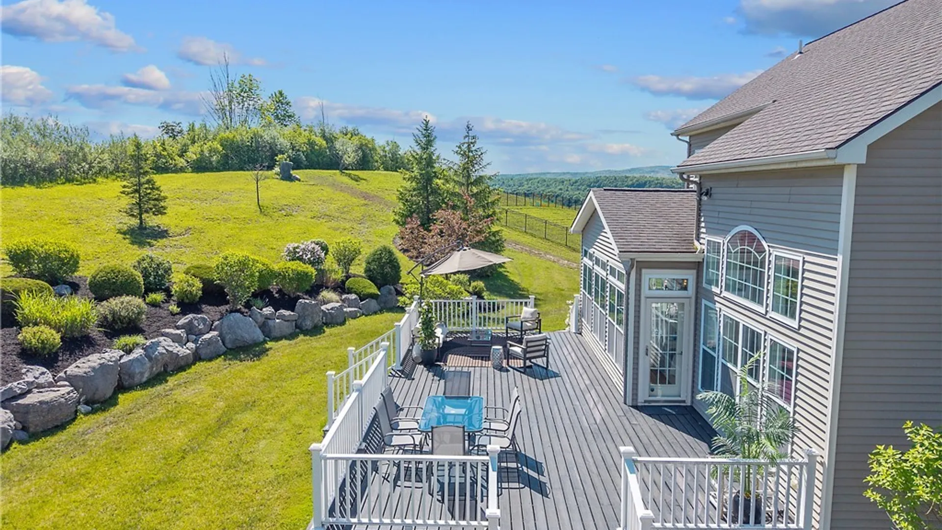 Property at 6308 Tulipwood Lane, DeWitt, NY 13078 7