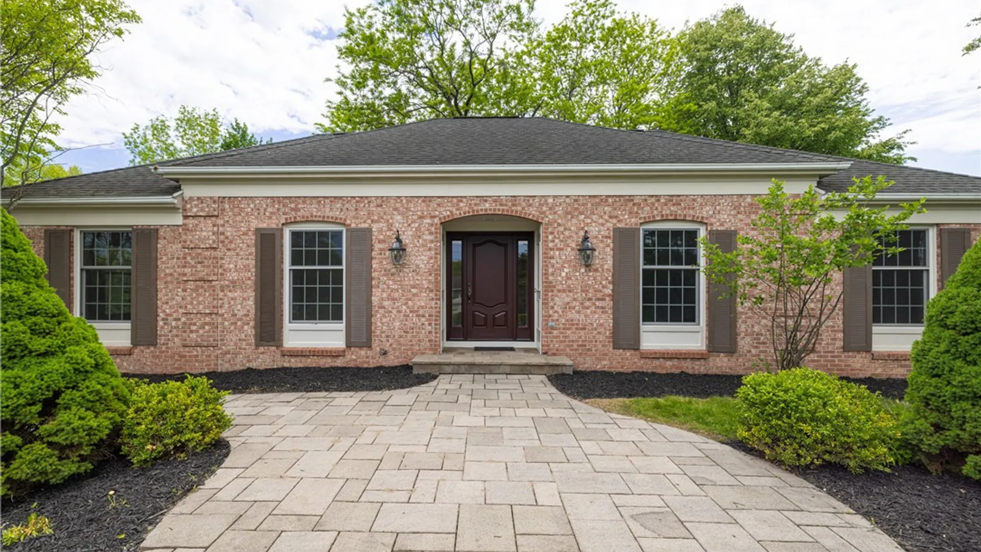 Property at 36 Locke Drive, Pittsford, NY 14534 3