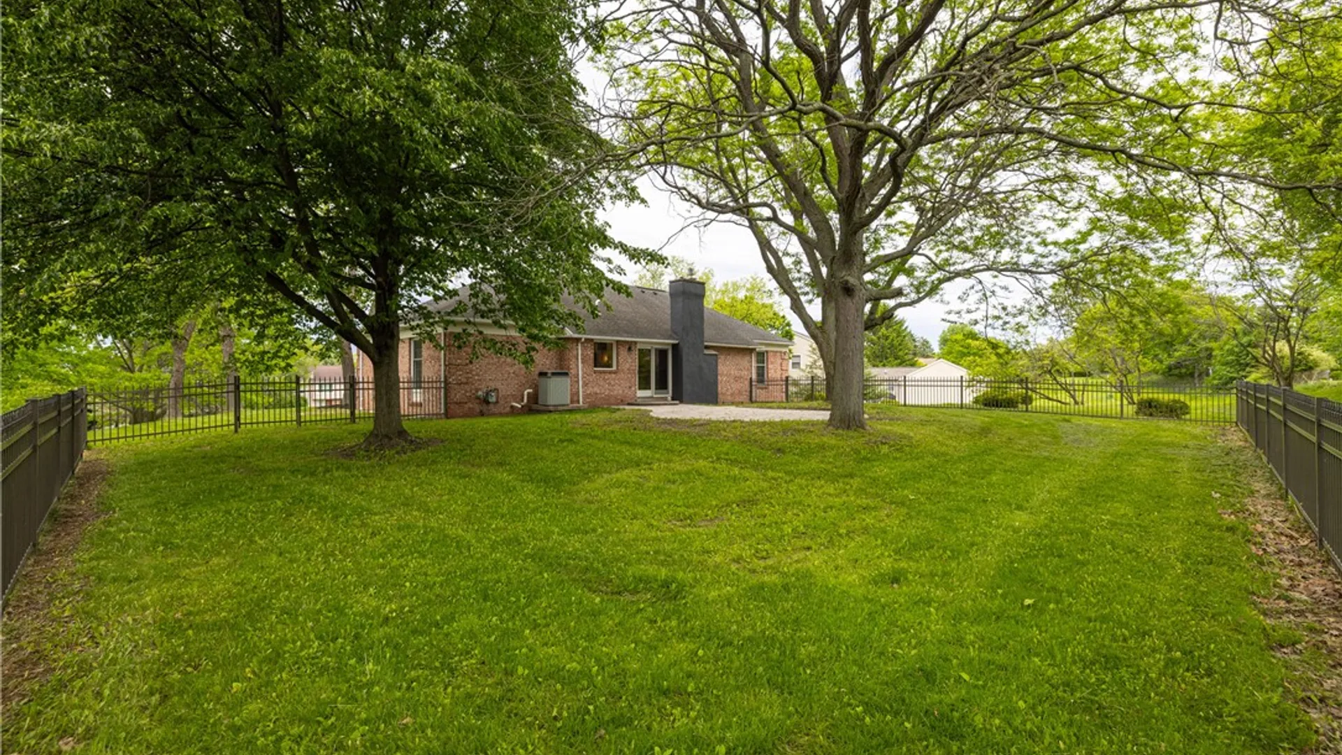 Property at 36 Locke Drive, Pittsford, NY 14534 4