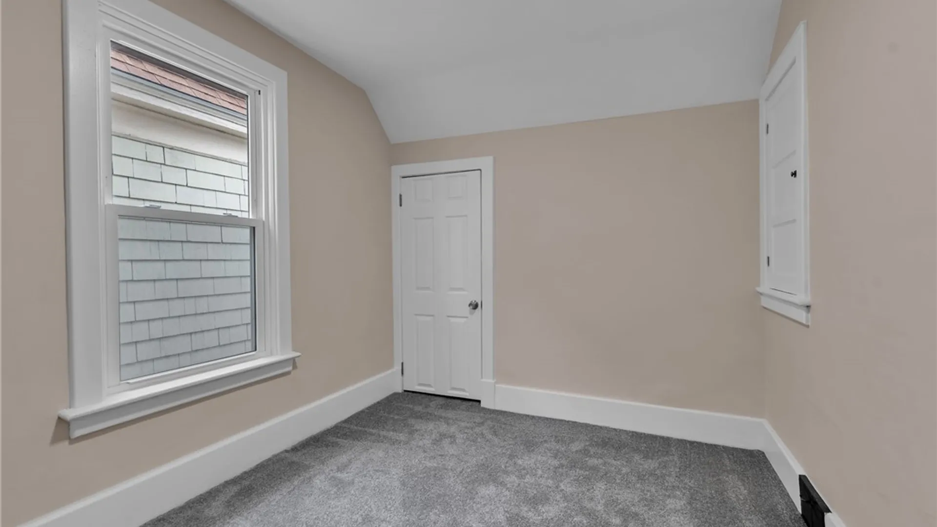 Property at 22 Thatcher Avenue, Buffalo, NY 14215 16