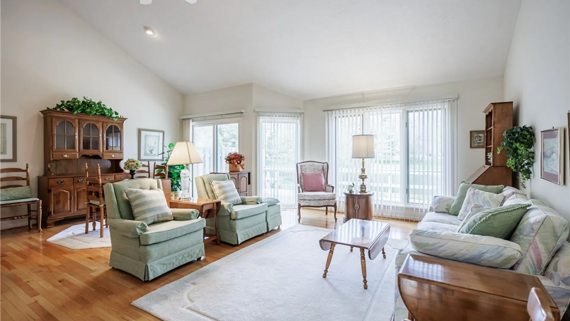 Property at 53 Waterview Circle, Penfield, NY 14625 9