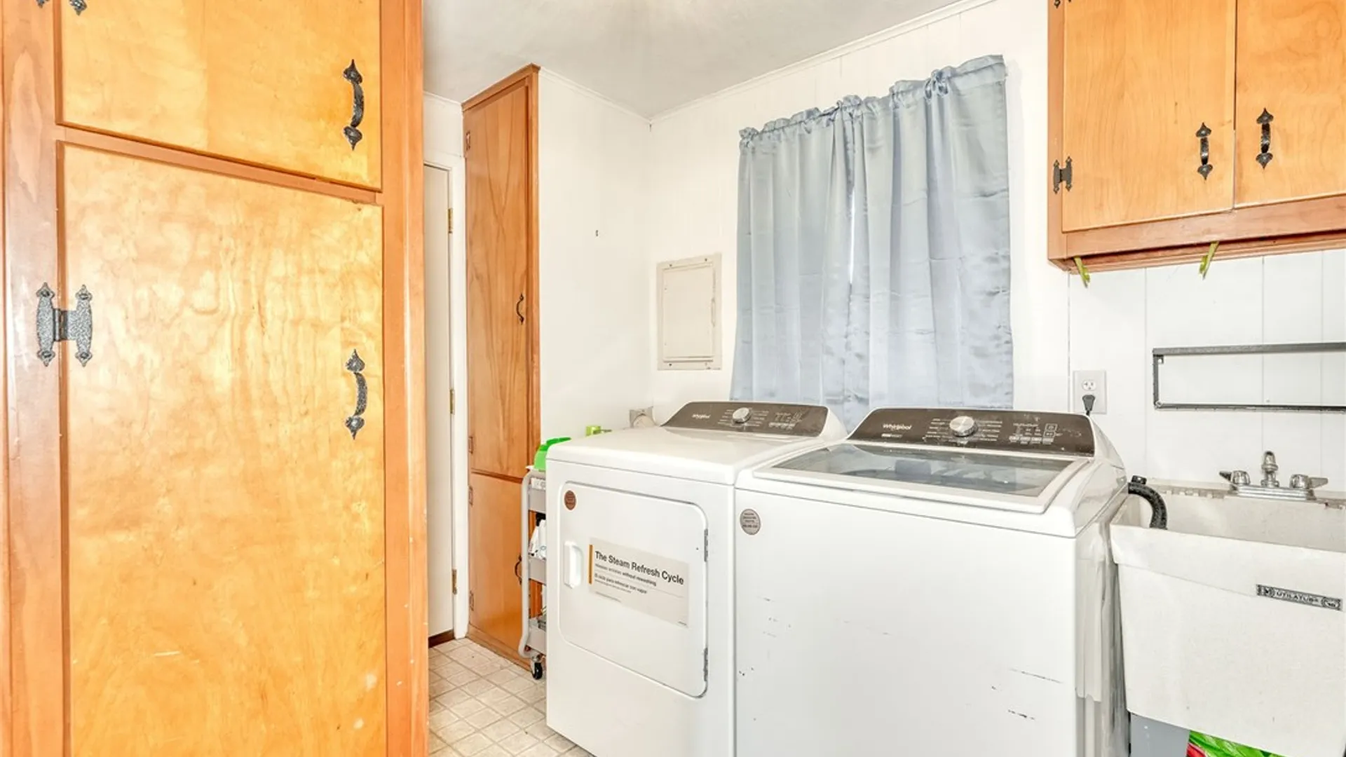 Property at 46 Arlington Park, Canandaigua City, NY 14424 15