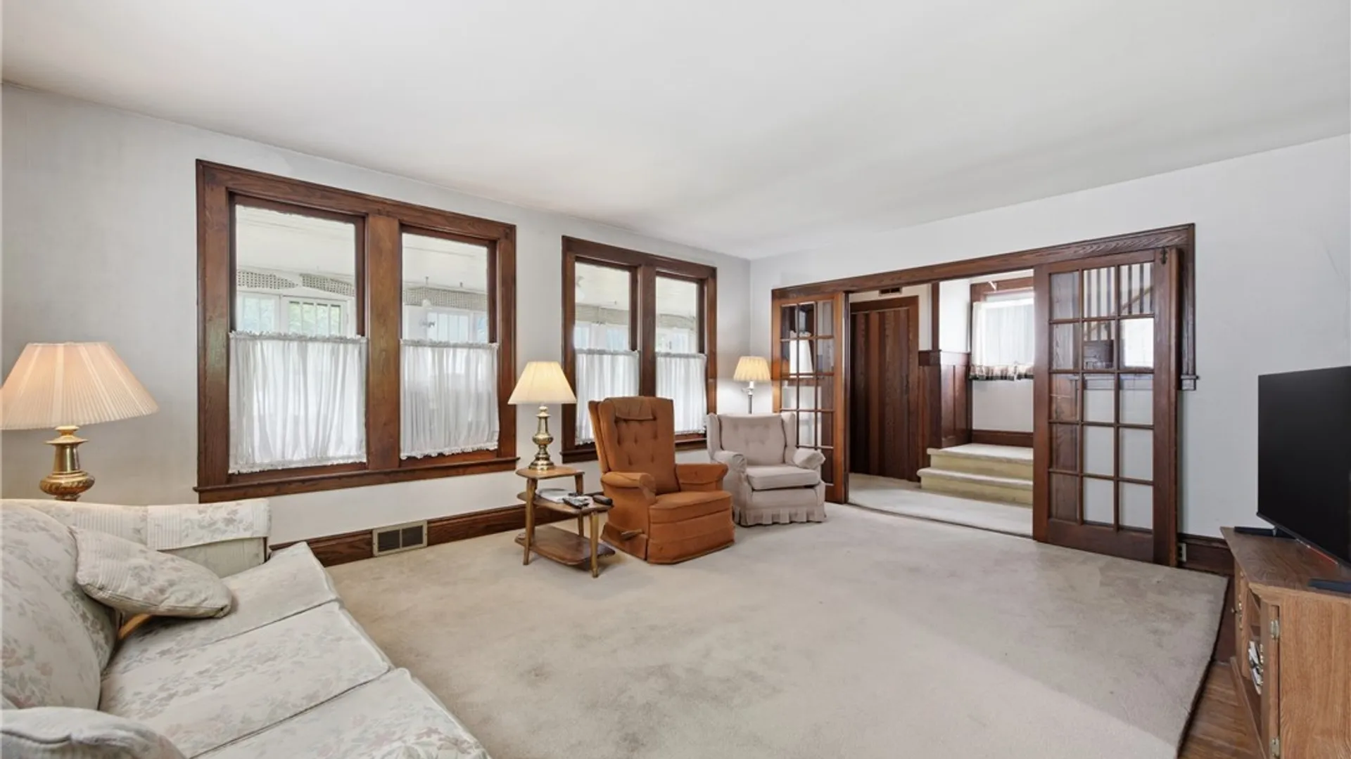Property at 262 Walnut Street, Aurora, NY 14052 6