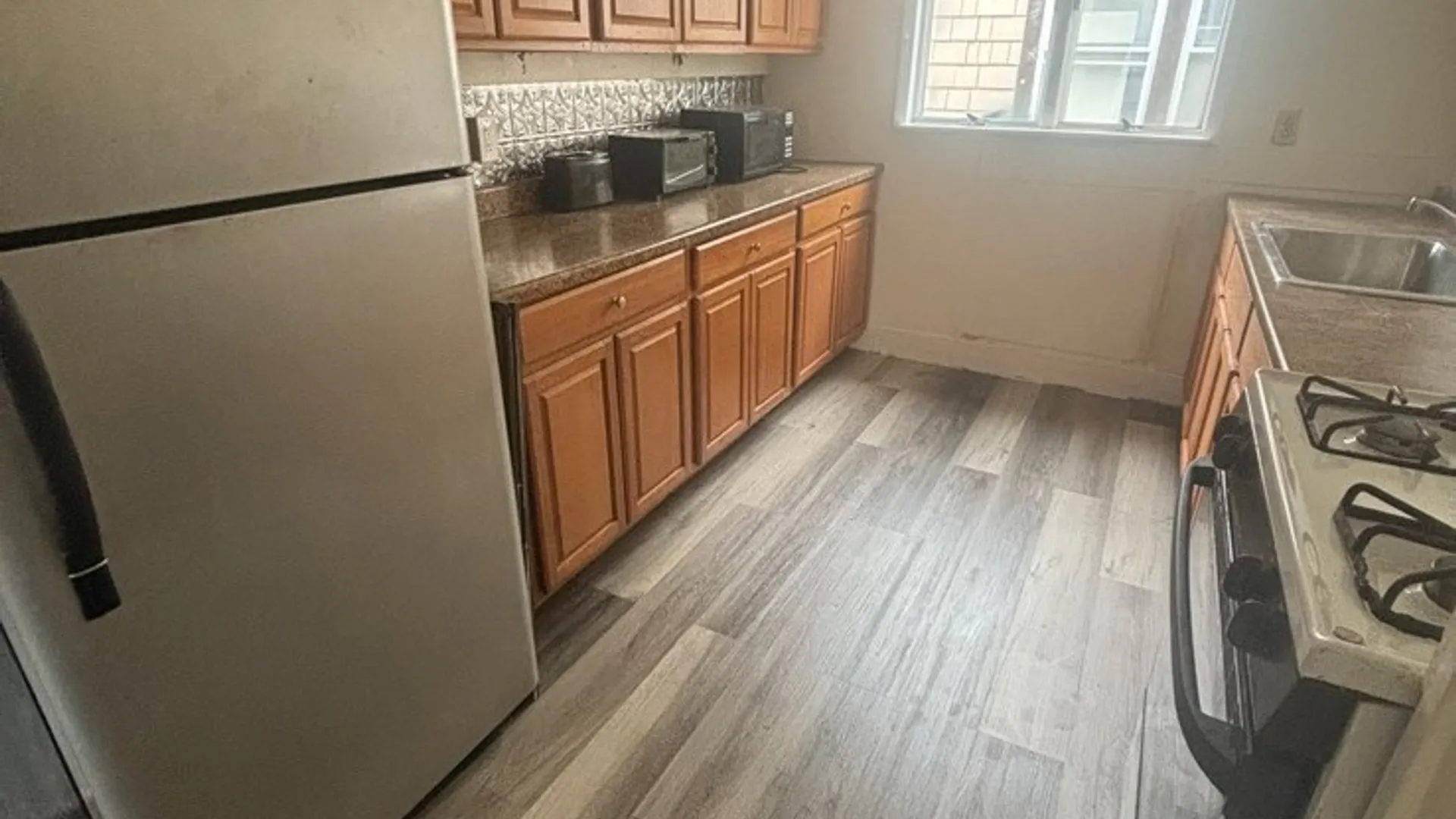 Property at 154 W Winspear Avenue, Buffalo, NY 14214 4