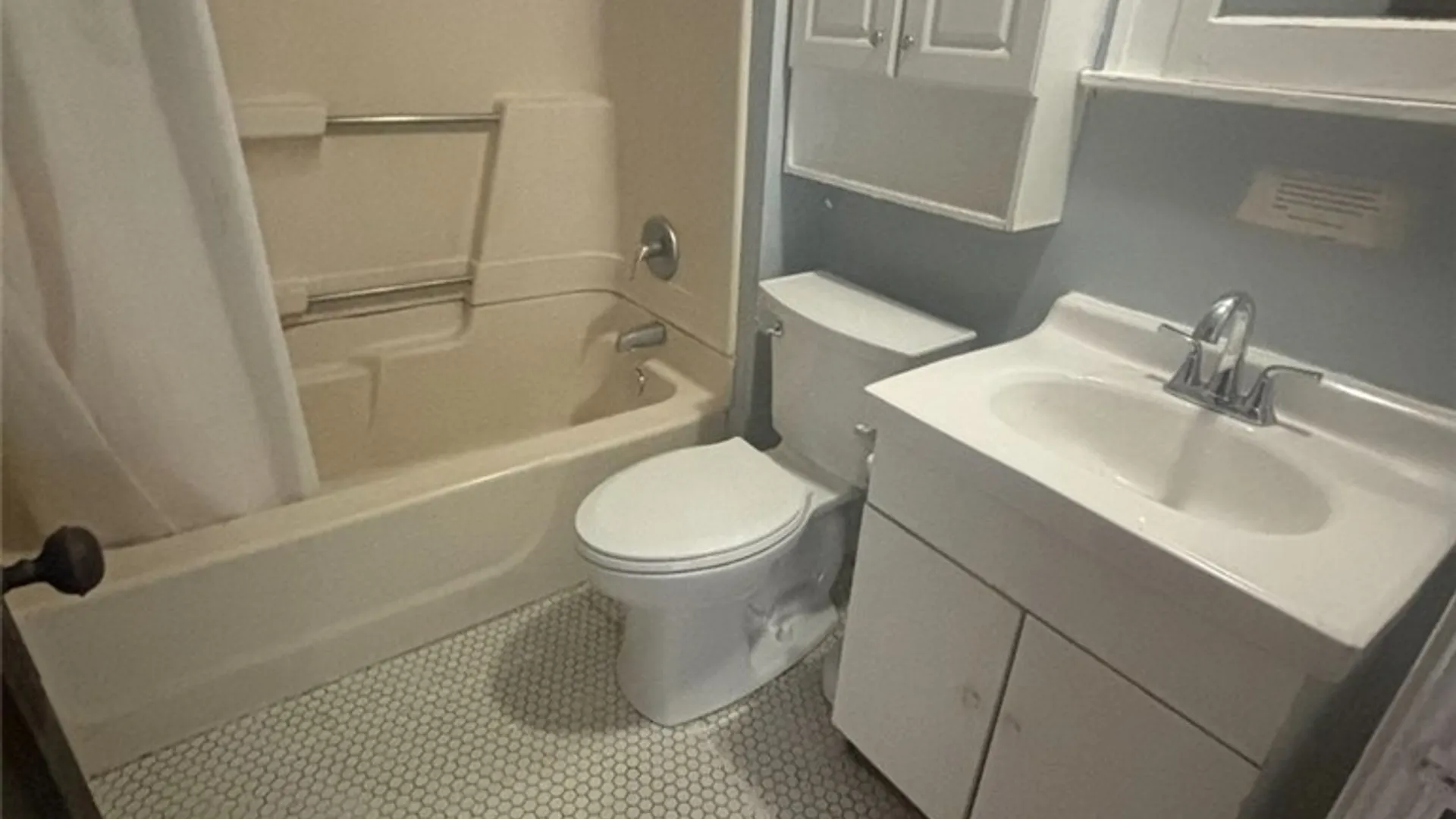 Property at 154 W Winspear Avenue, Buffalo, NY 14214 8