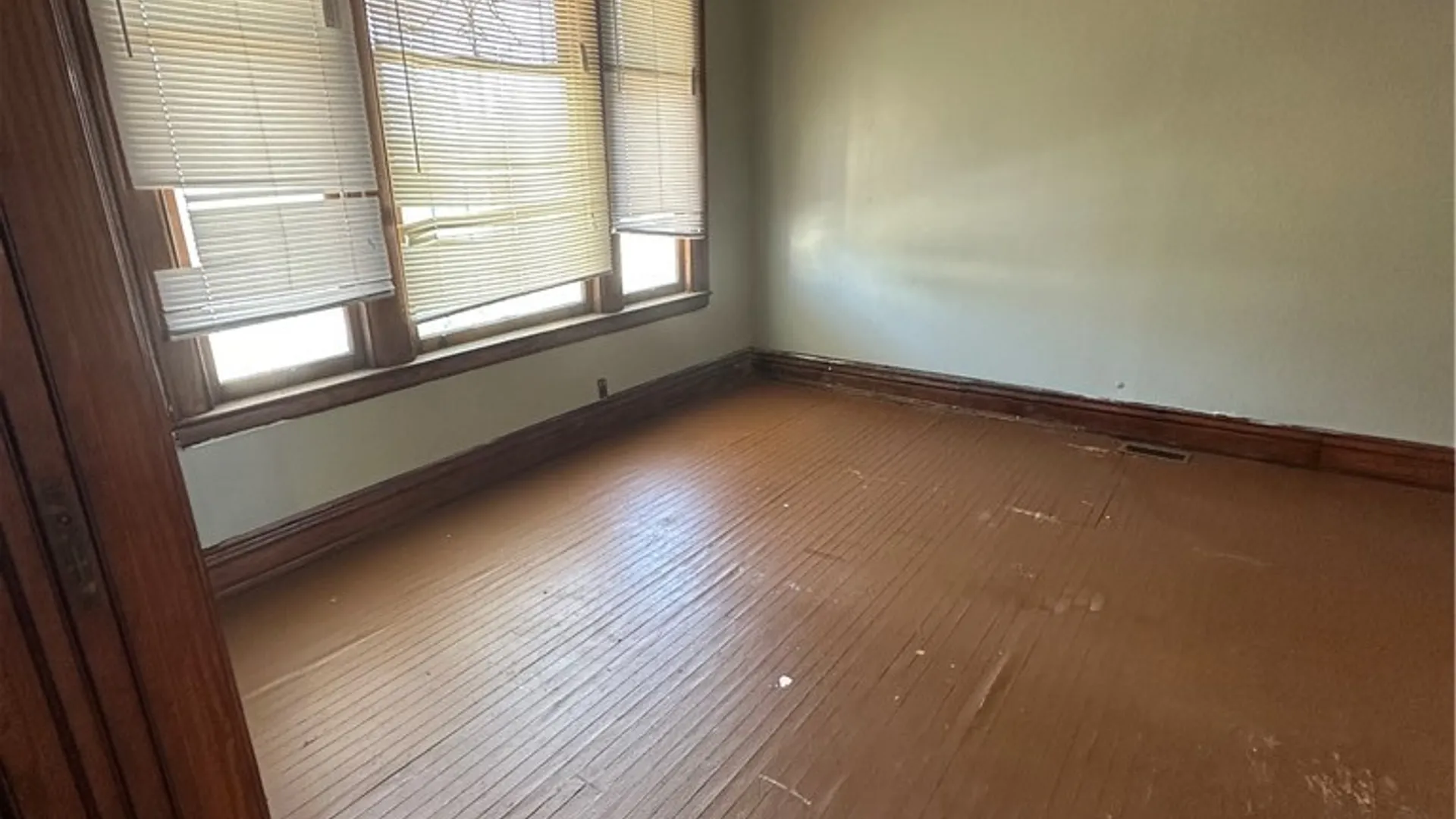 Property at 360 Fox Street, Buffalo, NY 14211 12