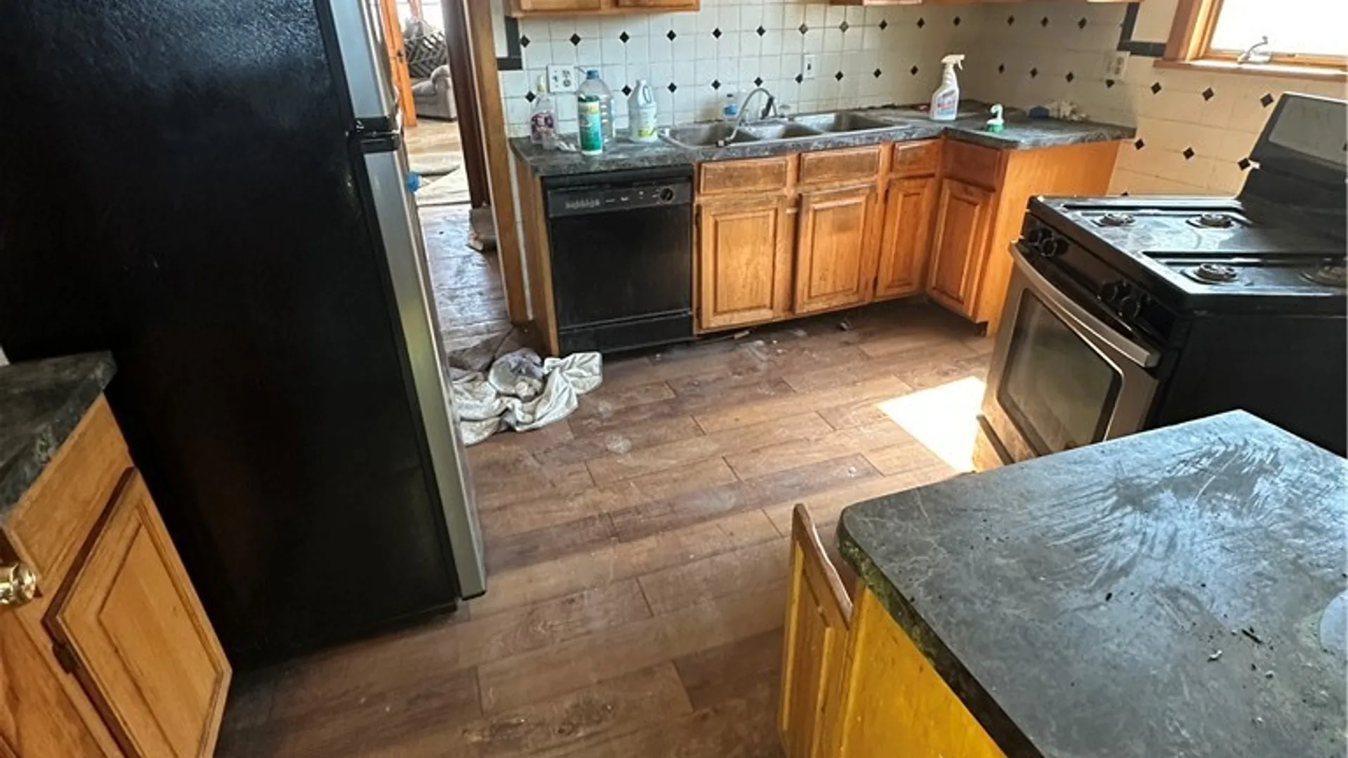 Property at 360 Fox Street, Buffalo, NY 14211 13