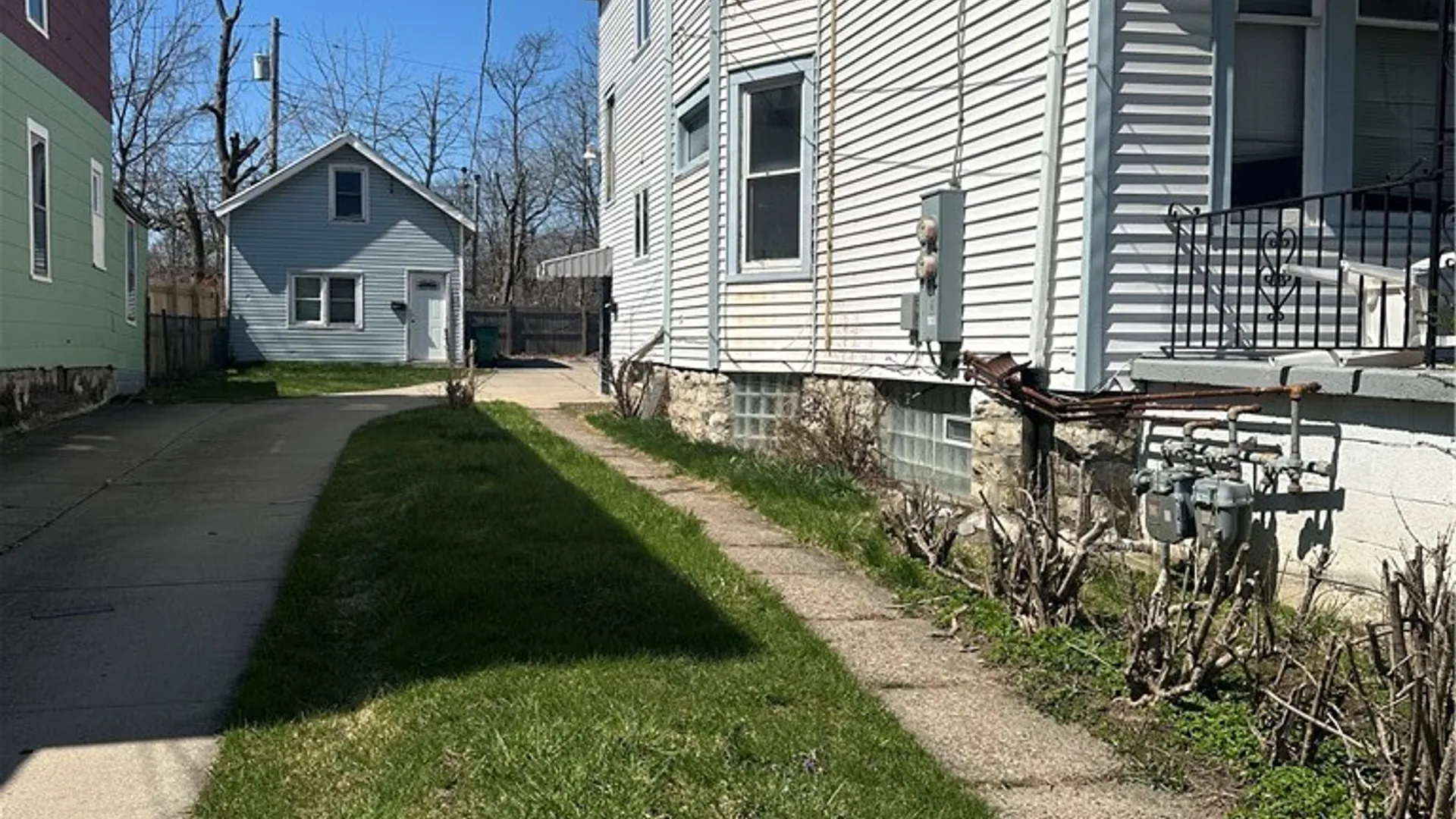 Property at 360 Fox Street, Buffalo, NY 14211 2