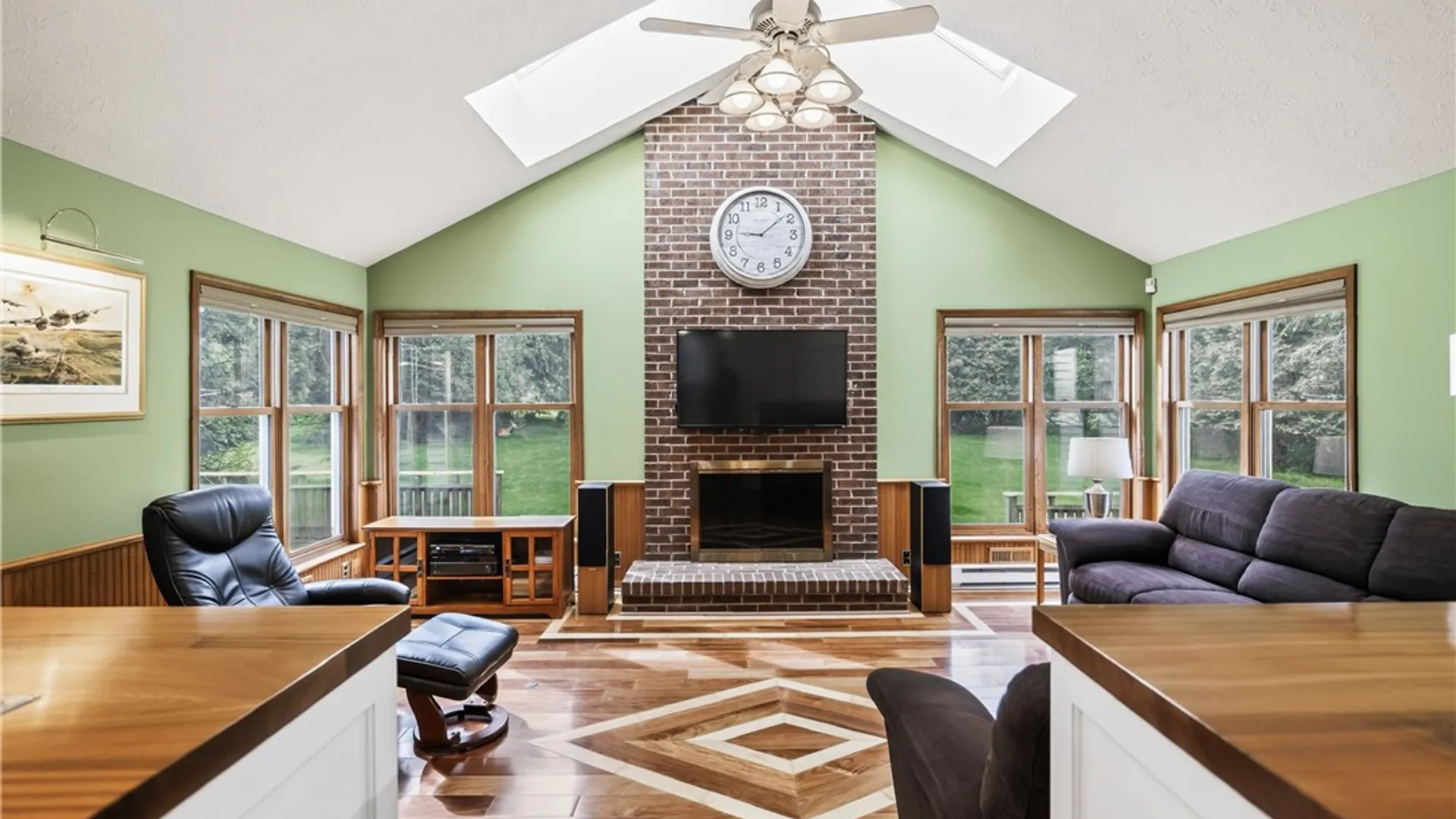Property at 5 Fresh Meadow Run, Perinton, NY 14526 12