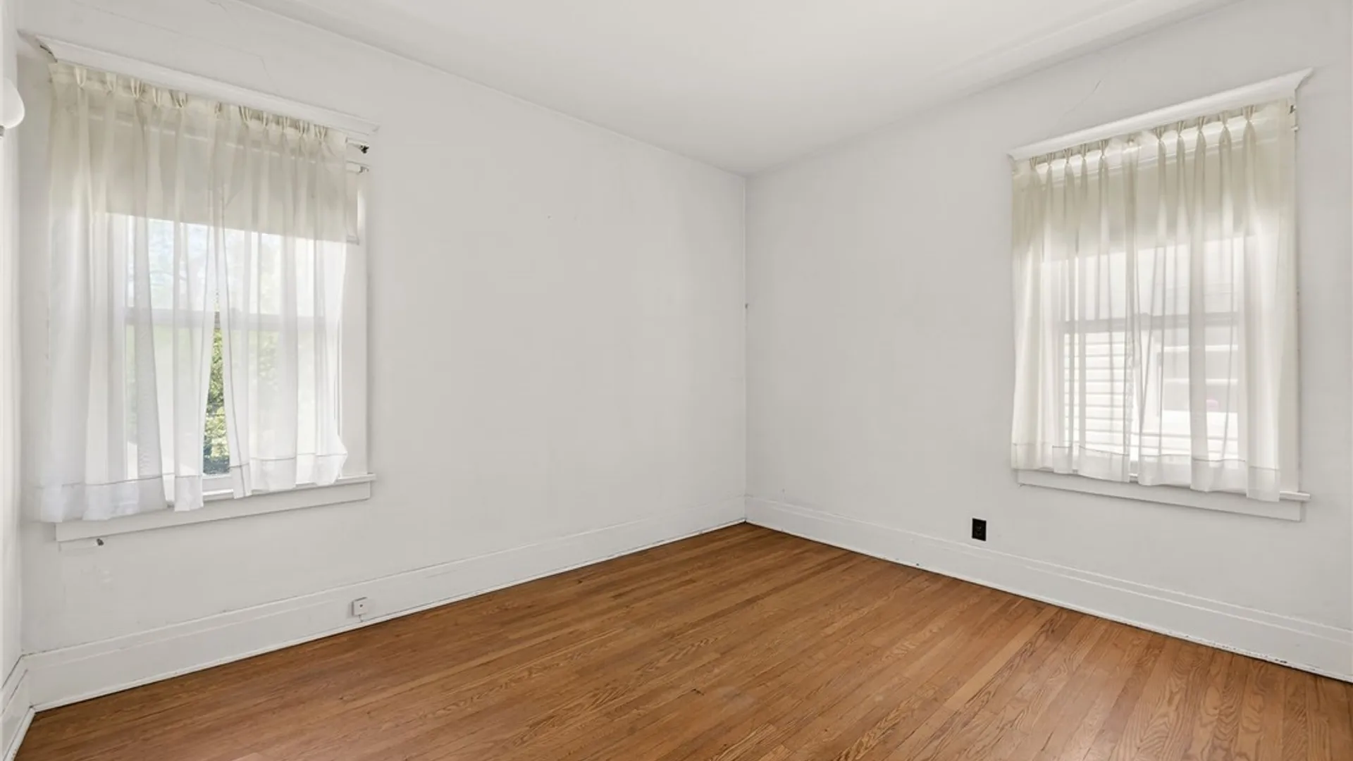 Property at 112 Saranac Avenue, Buffalo, NY 14216 32