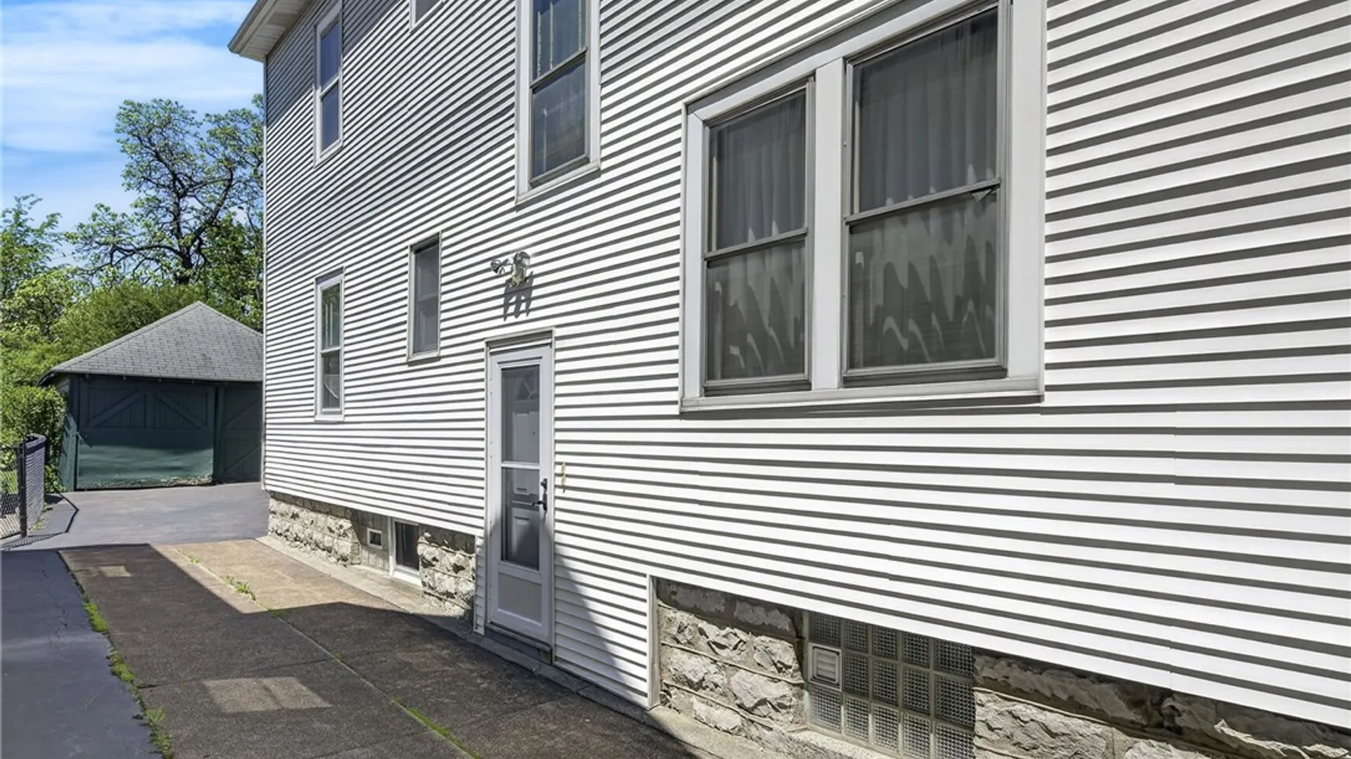 Property at 112 Saranac Avenue, Buffalo, NY 14216 42