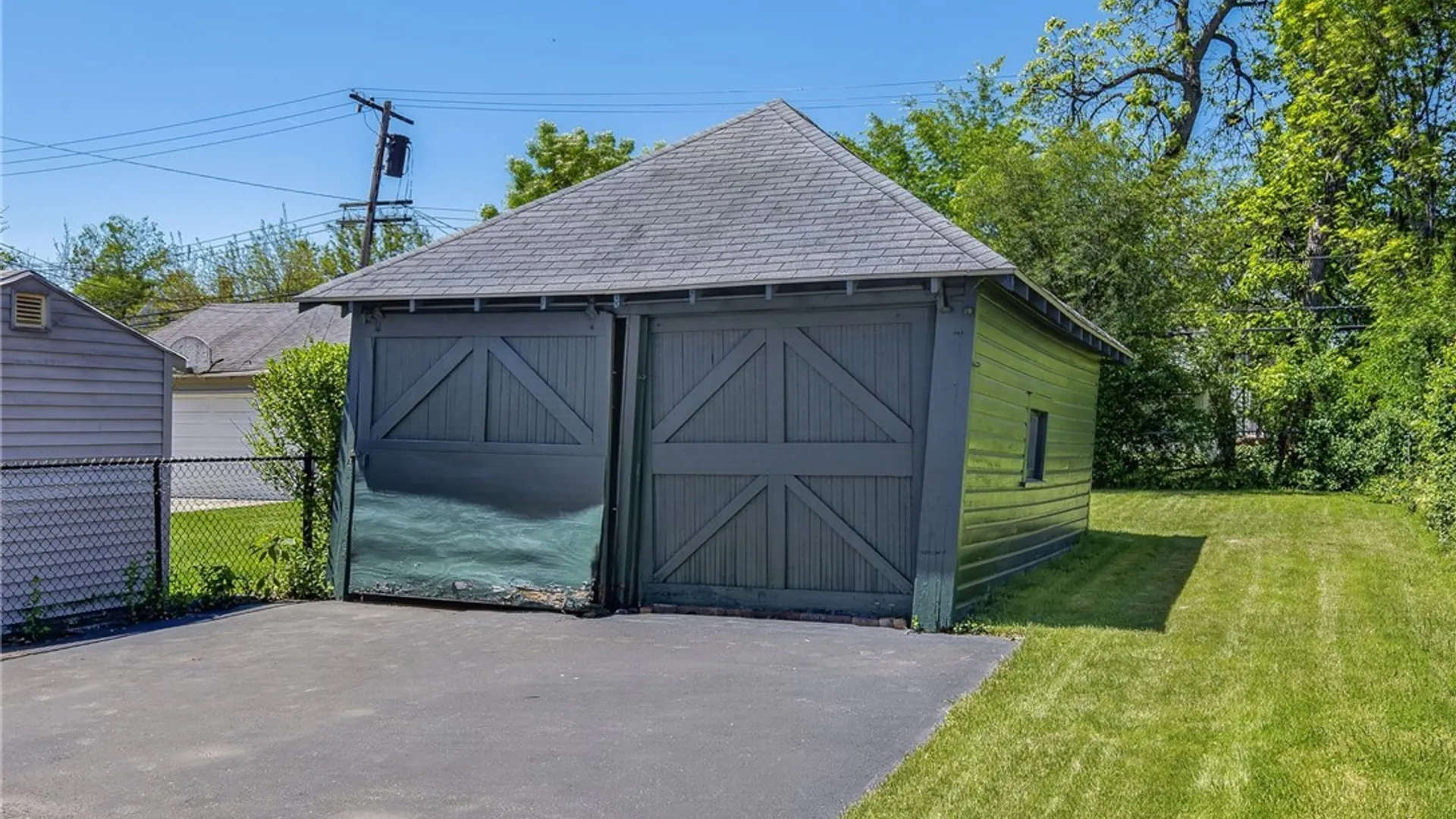 Property at 112 Saranac Avenue, Buffalo, NY 14216 44