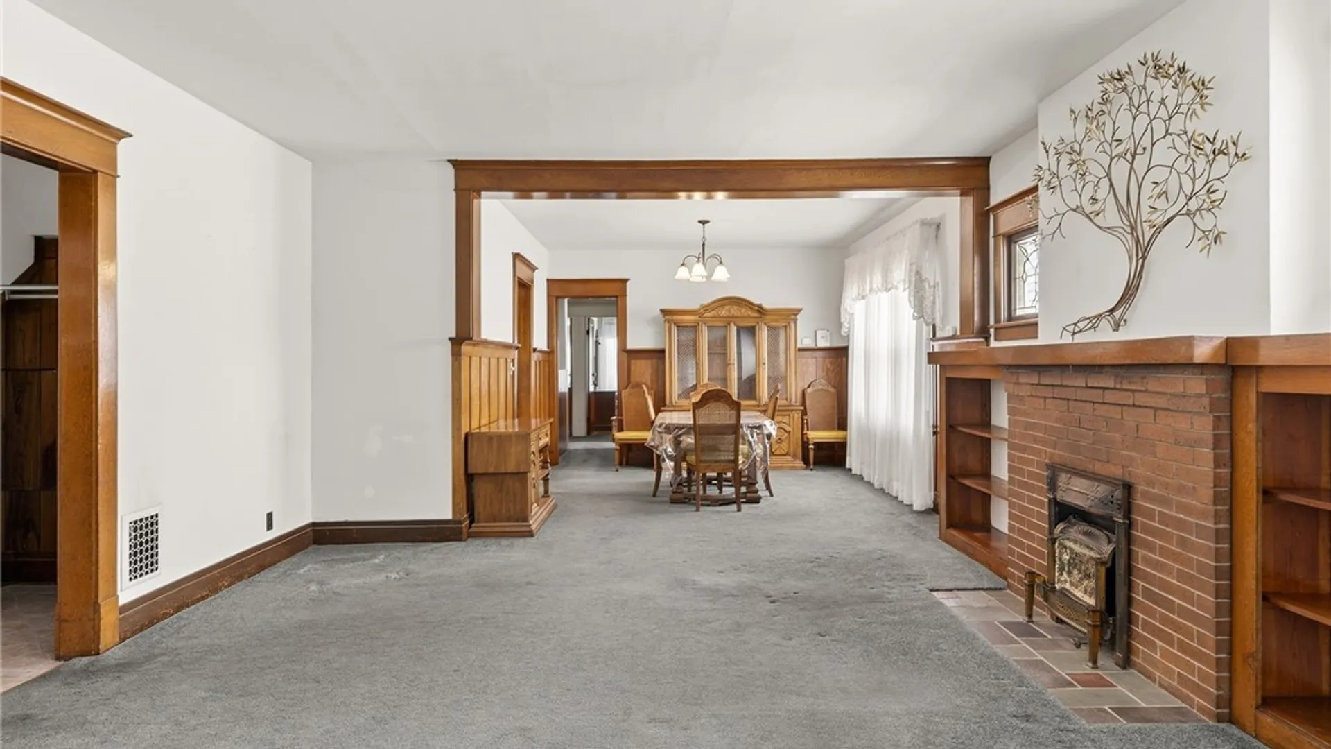 Property at 112 Saranac Avenue, Buffalo, NY 14216 5