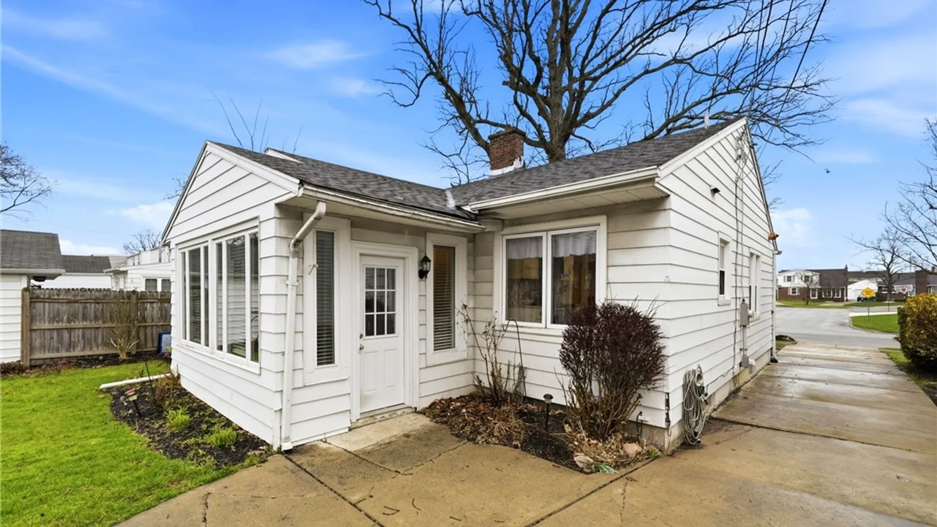 Property at 87 Gardenwood Lane, Tonawanda, NY 14223 19