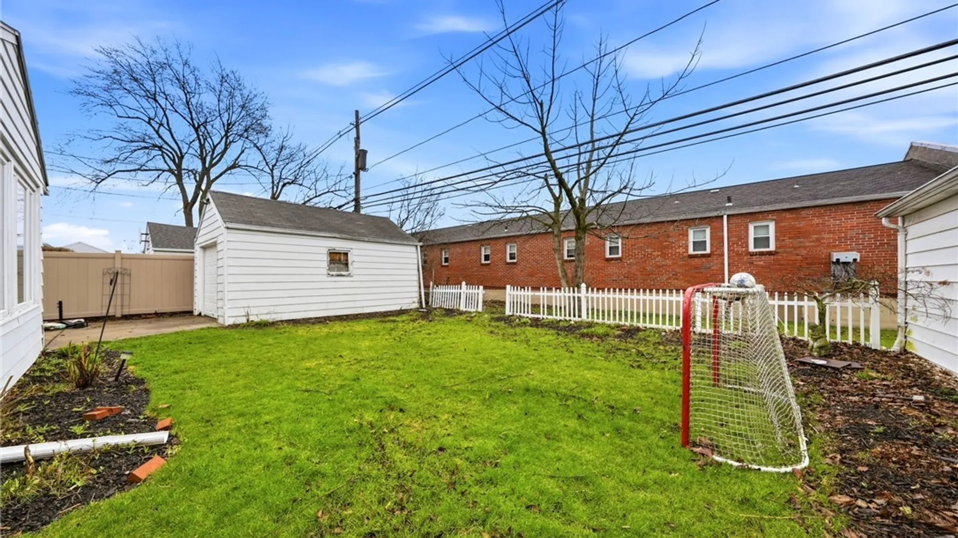 Property at 87 Gardenwood Lane, Tonawanda, NY 14223 20