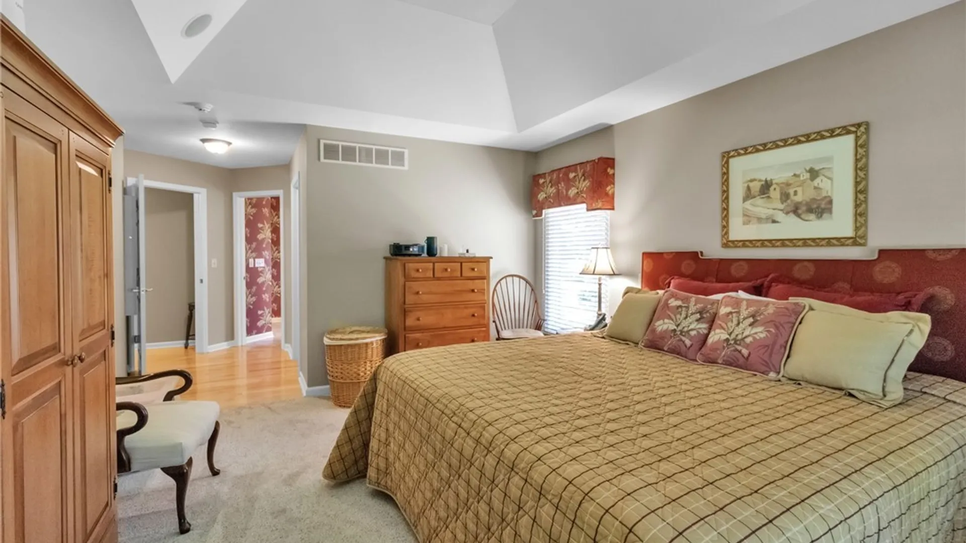 Property at 6182 Ranch View Drive, Clarence, NY 14051 28