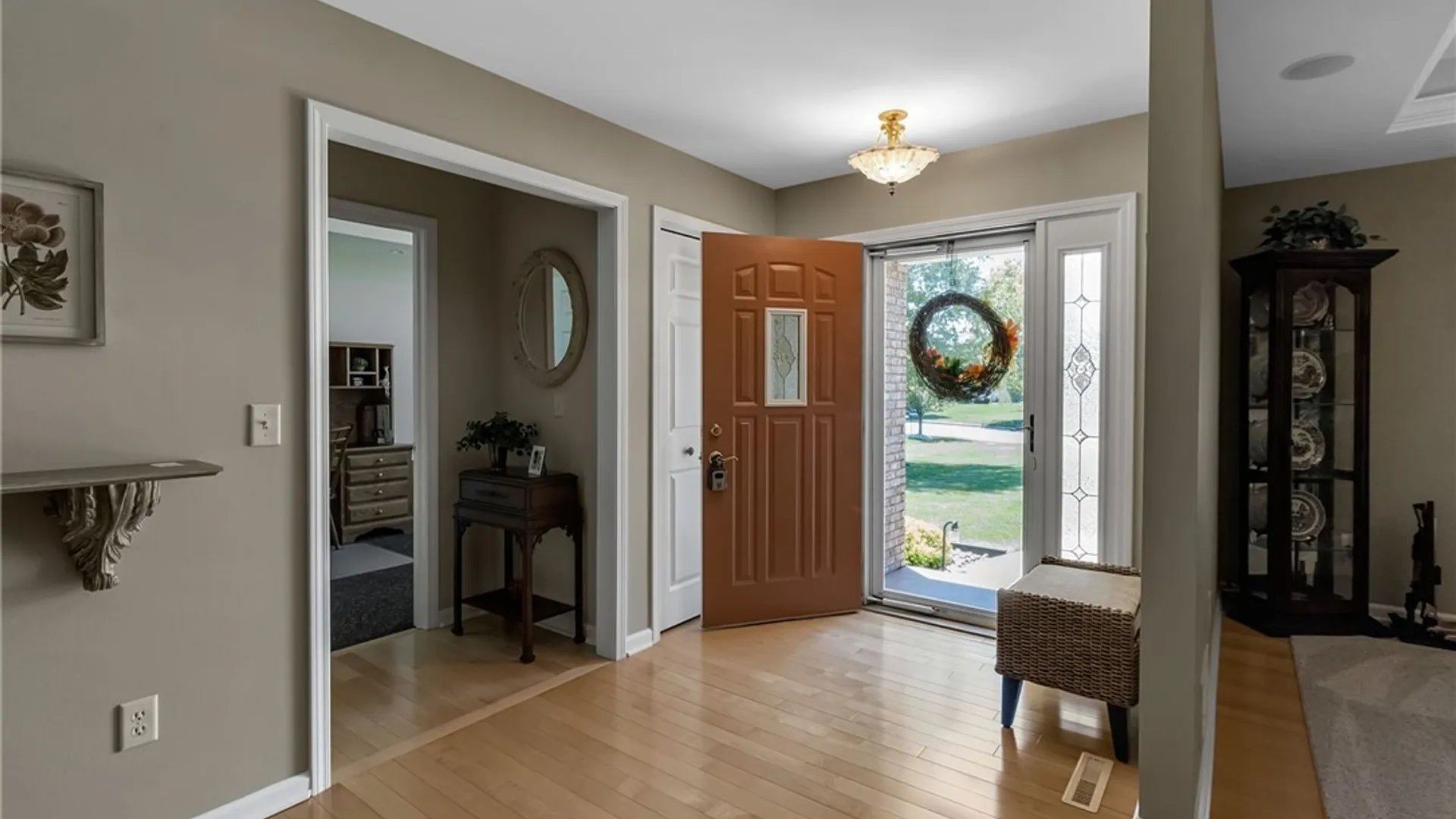 Property at 6182 Ranch View Drive, Clarence, NY 14051 4