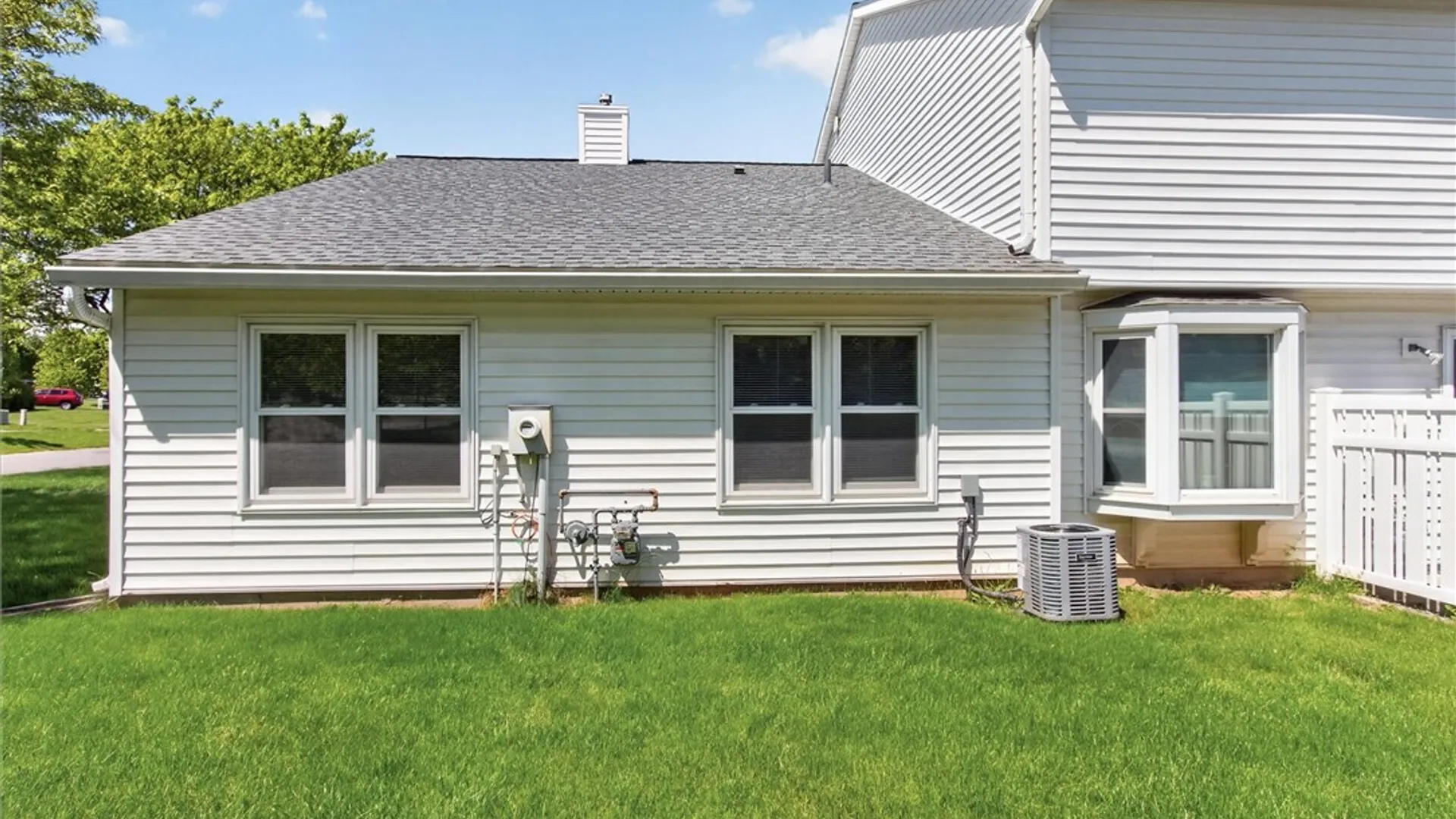 Property at 31 Chestnut Court, Parma, NY 14468 5