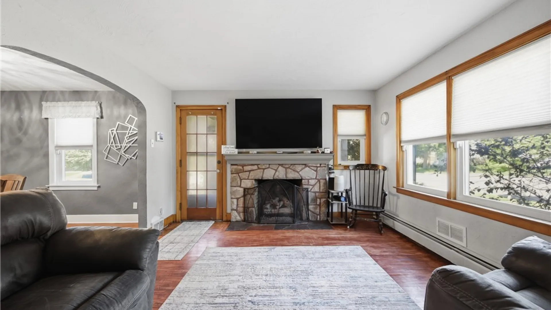 Property at 2965 Cleveland Avenue, Niagara Falls, NY 14305 10