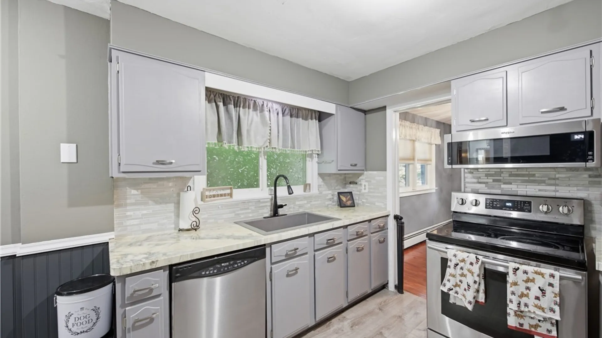 Property at 2965 Cleveland Avenue, Niagara Falls, NY 14305 17