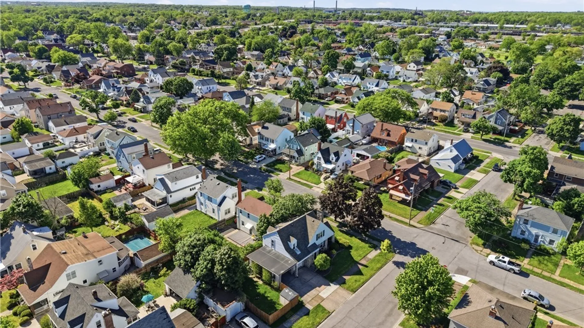 Property at 2965 Cleveland Avenue, Niagara Falls, NY 14305 44