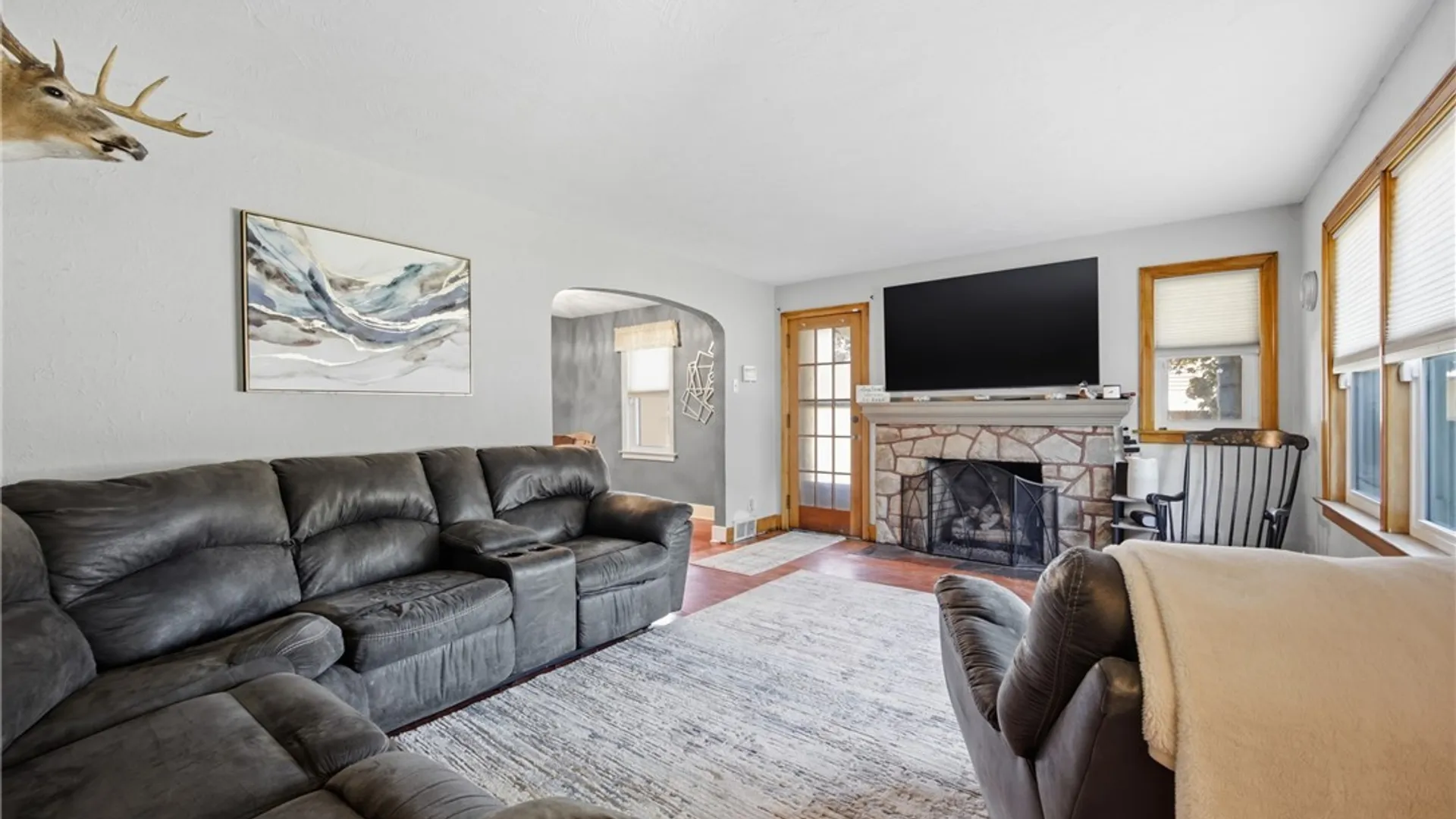 Property at 2965 Cleveland Avenue, Niagara Falls, NY 14305 9