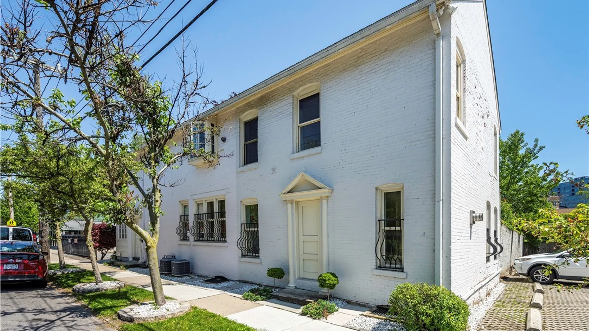 Property at 120 Johnson Park, Buffalo, NY 14201 27