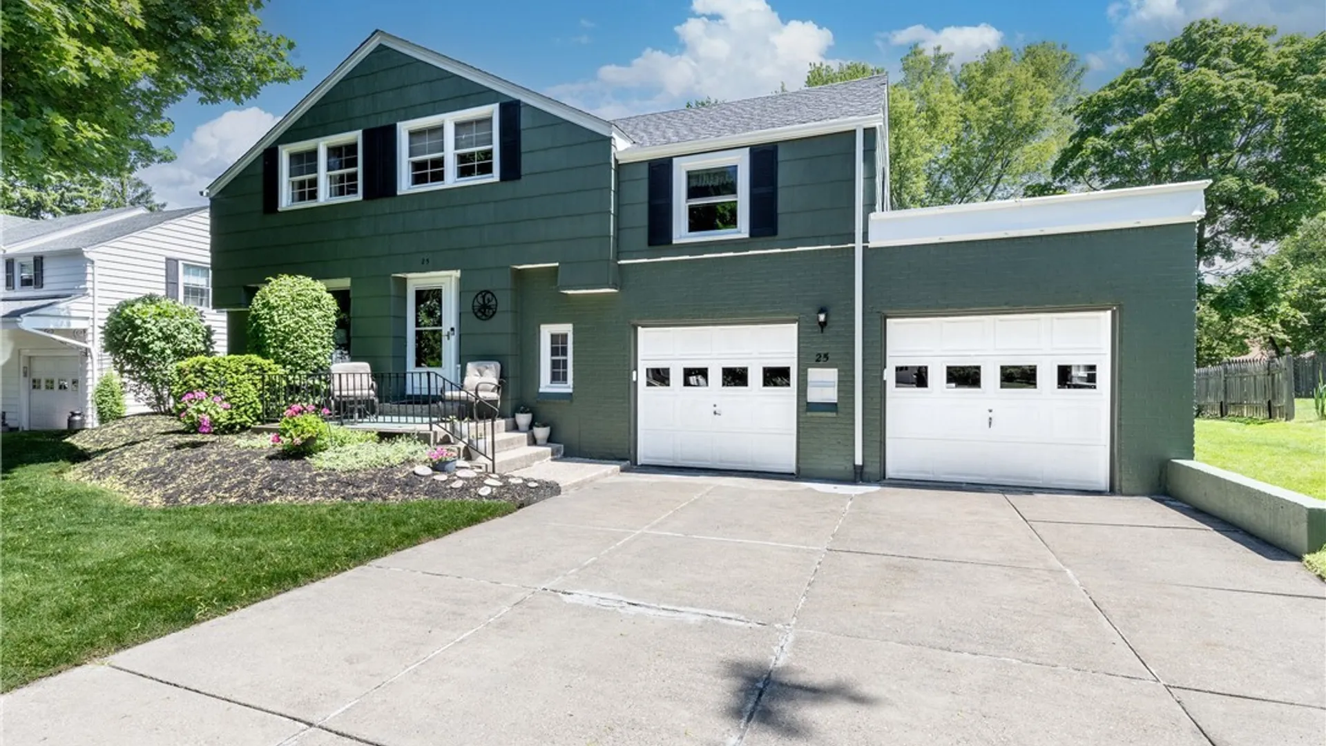 Property at 25 Rosedale Boulevard, Amherst, NY 14226 2