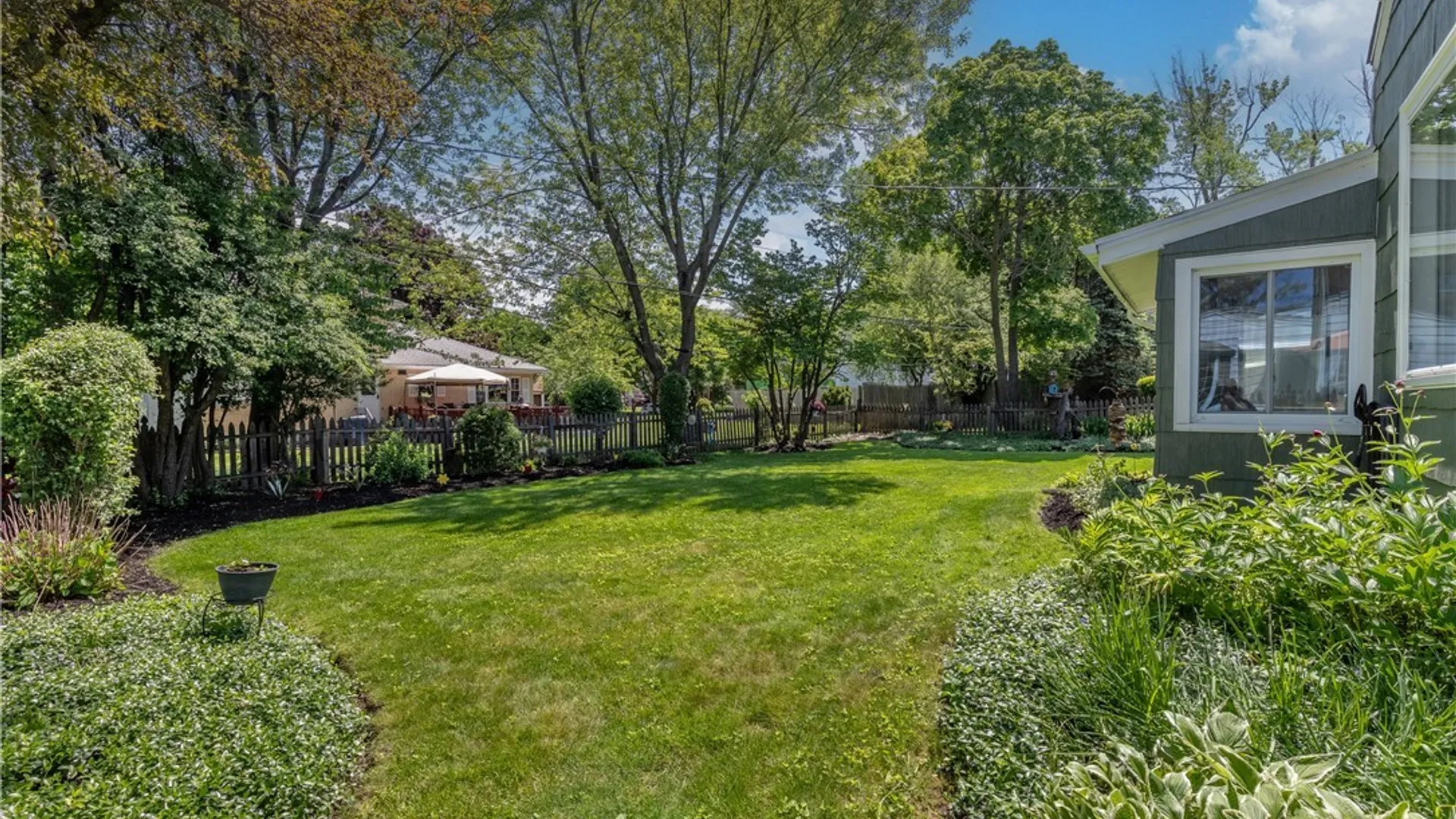 Property at 25 Rosedale Boulevard, Amherst, NY 14226 37