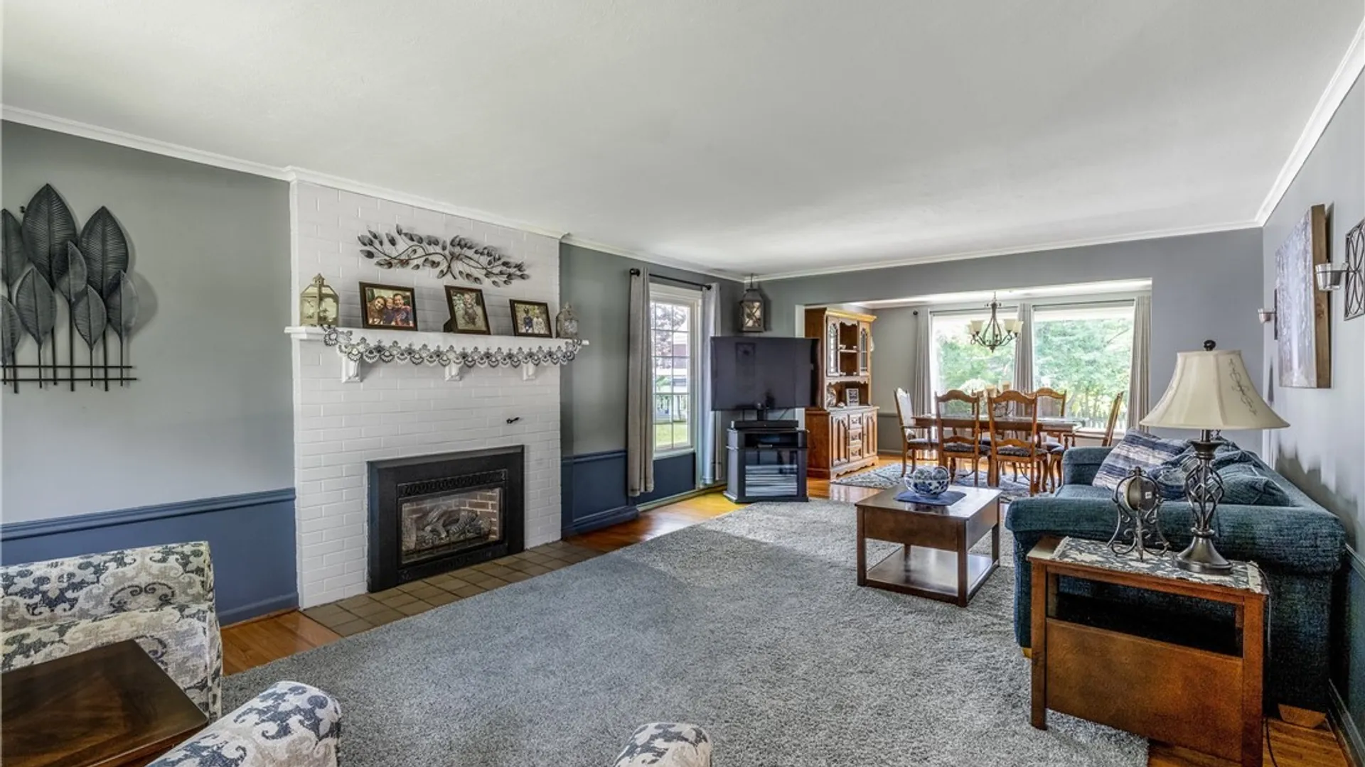 Property at 25 Rosedale Boulevard, Amherst, NY 14226 5