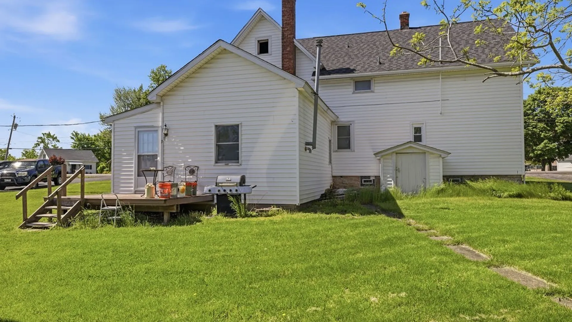 Property at 2212 Cayuga Drive Extension, Wheatfield, NY 14304 8