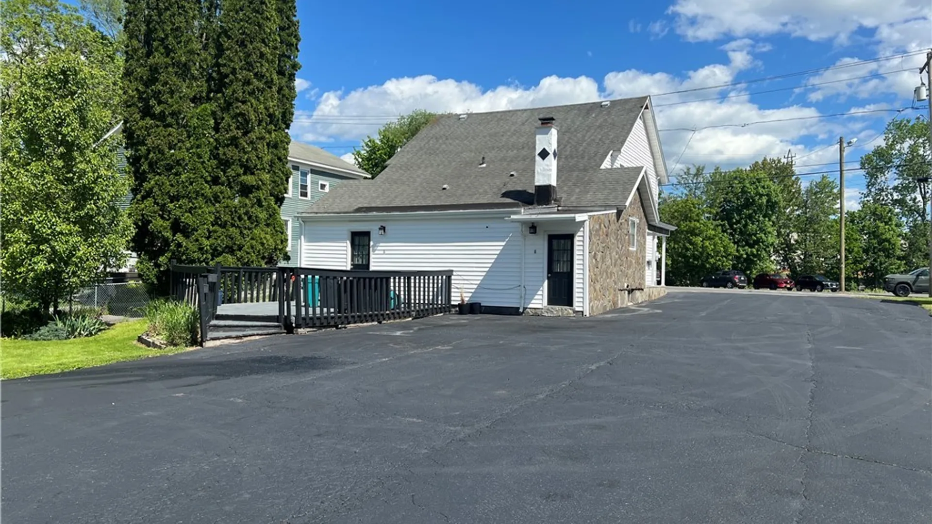Property at 8 Clinton Street, New Hartford, NY 13417 22