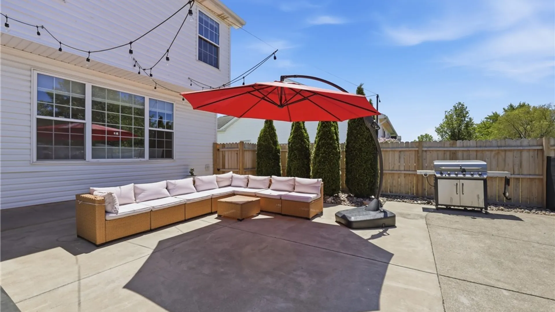Property at 10 Island Park Circle, Grand Island, NY 14072 37