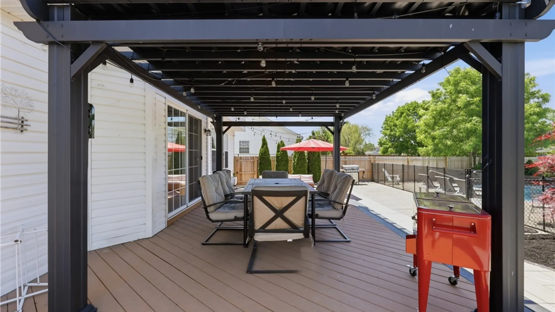 Property at 10 Island Park Circle, Grand Island, NY 14072 38
