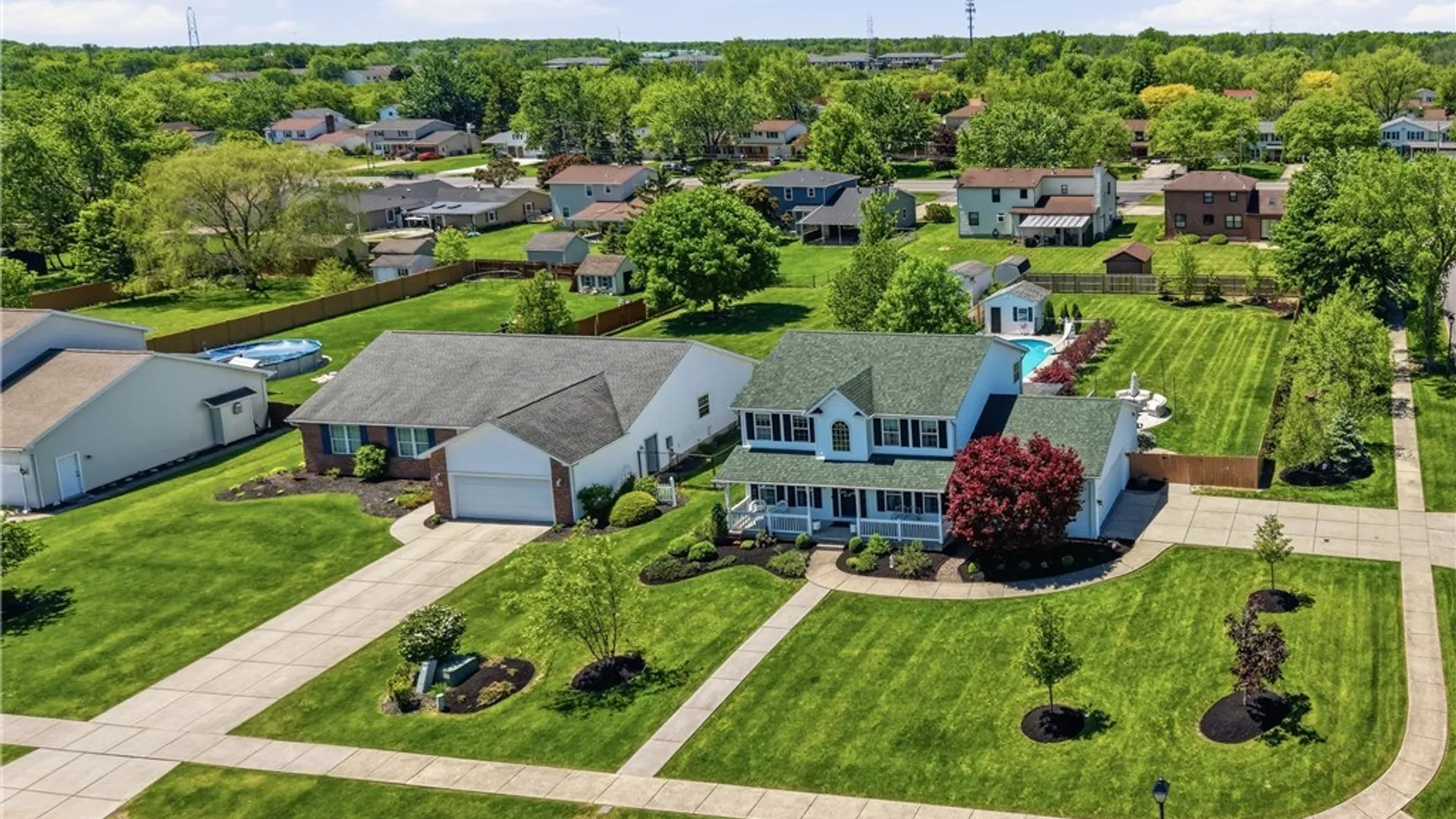 Property at 10 Island Park Circle, Grand Island, NY 14072 44