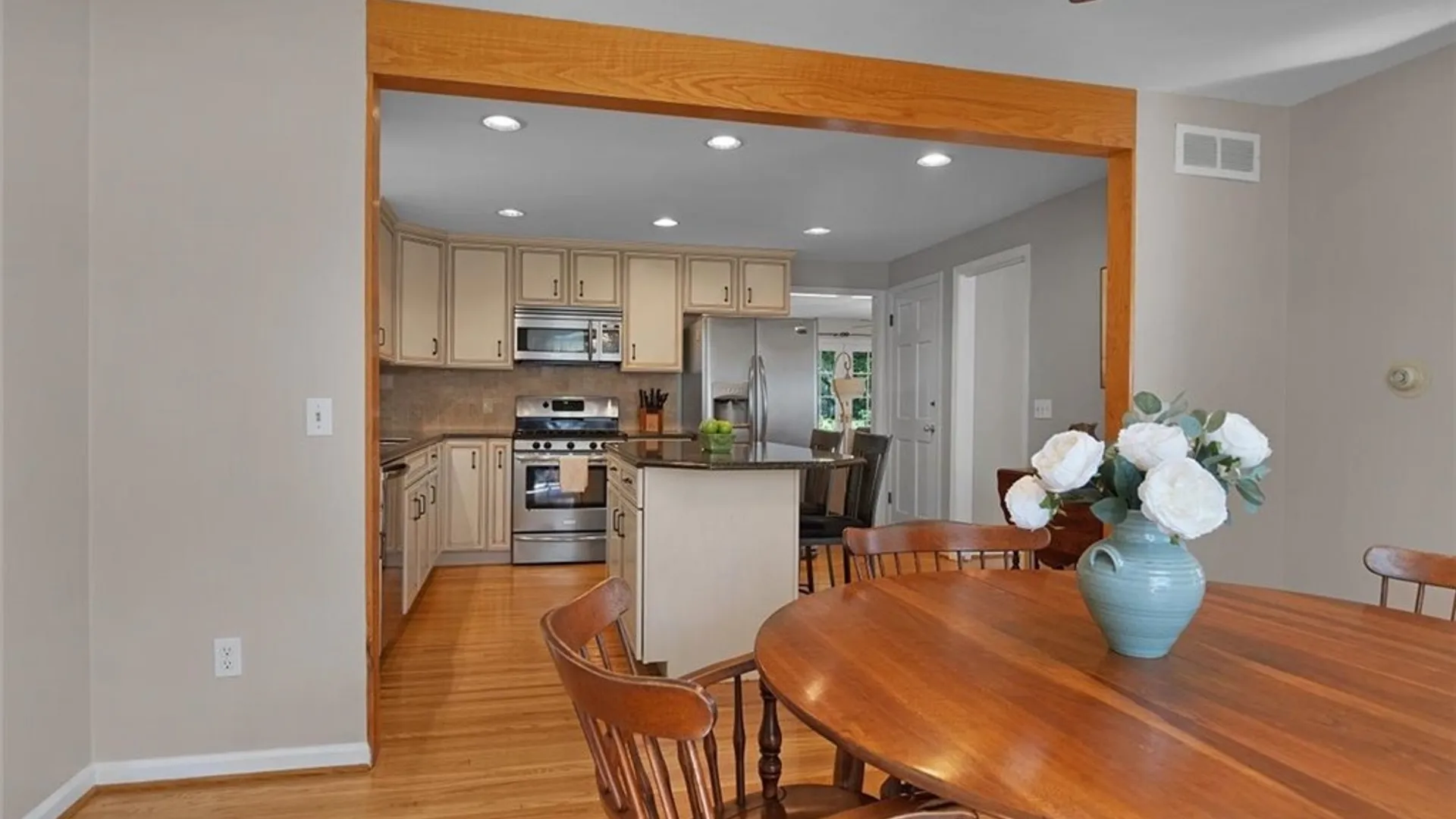 Property at 14 Burncoat, Pittsford, NY 14534 12