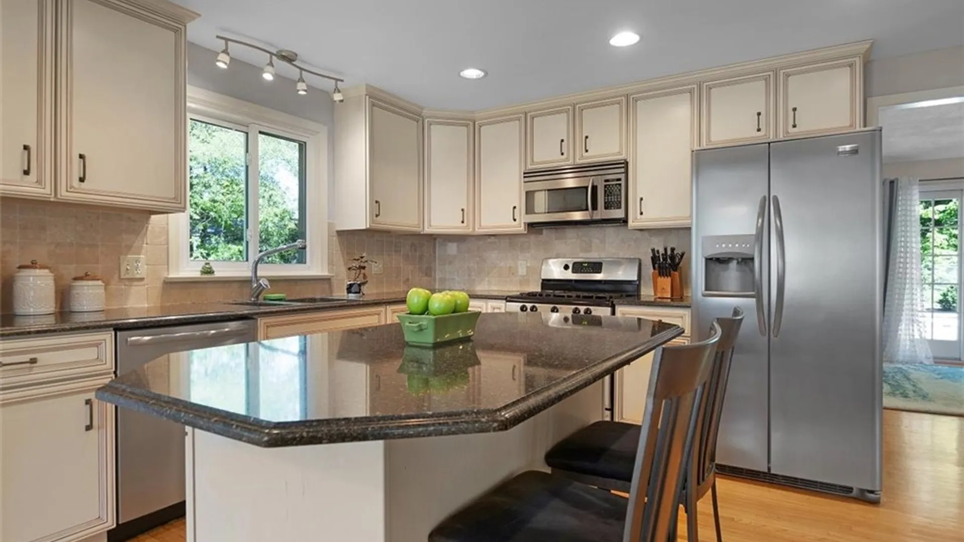 Property at 14 Burncoat, Pittsford, NY 14534 15