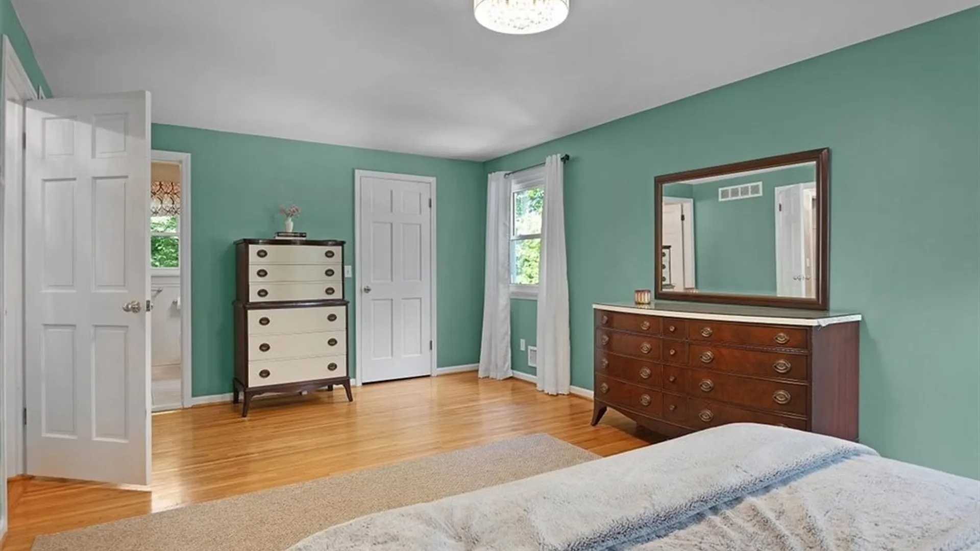 Property at 14 Burncoat, Pittsford, NY 14534 34