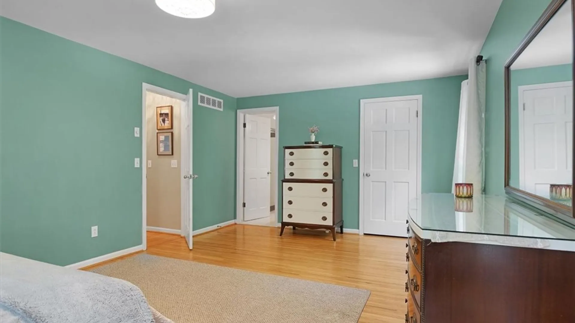Property at 14 Burncoat, Pittsford, NY 14534 35