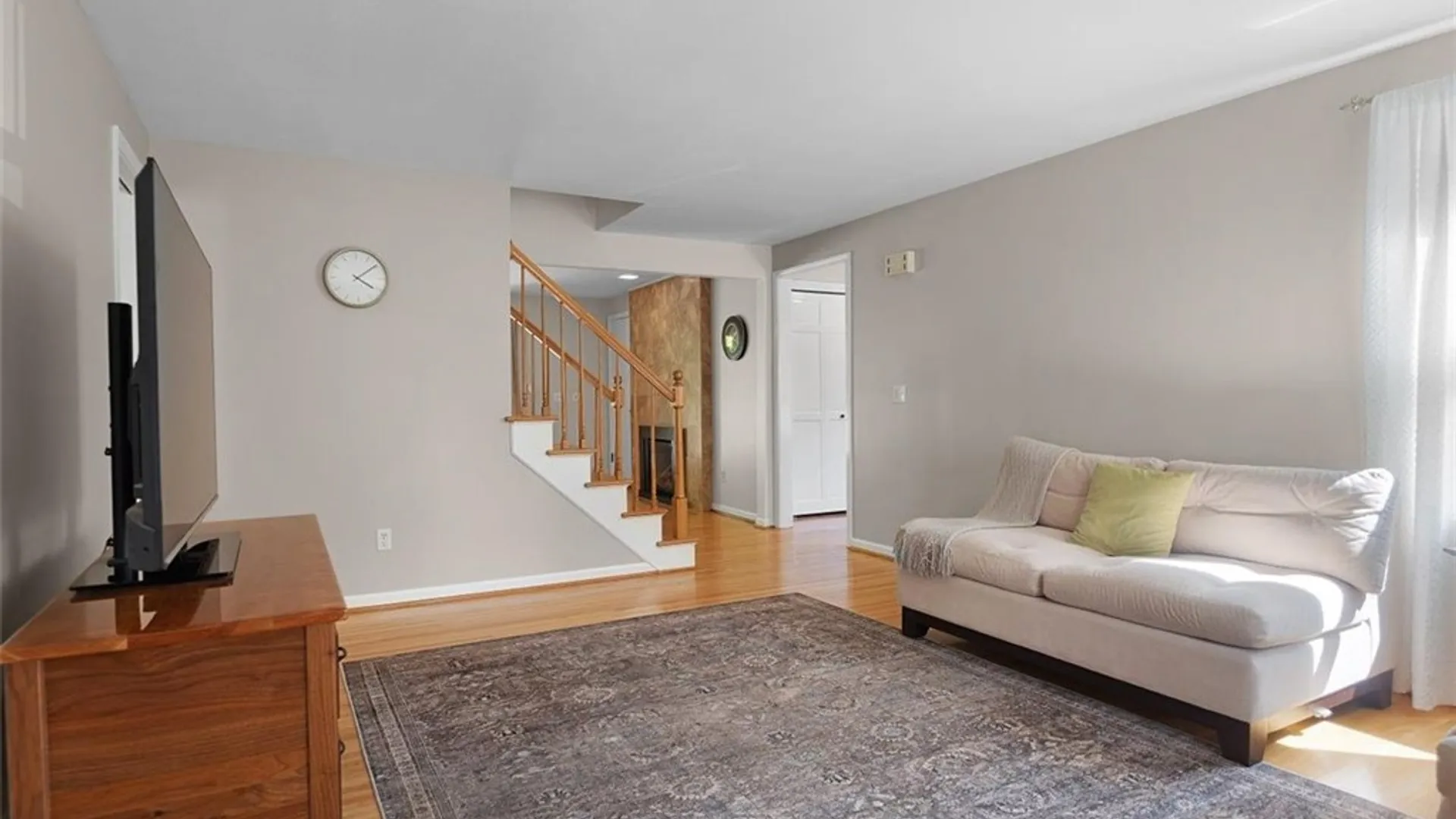 Property at 14 Burncoat, Pittsford, NY 14534 9