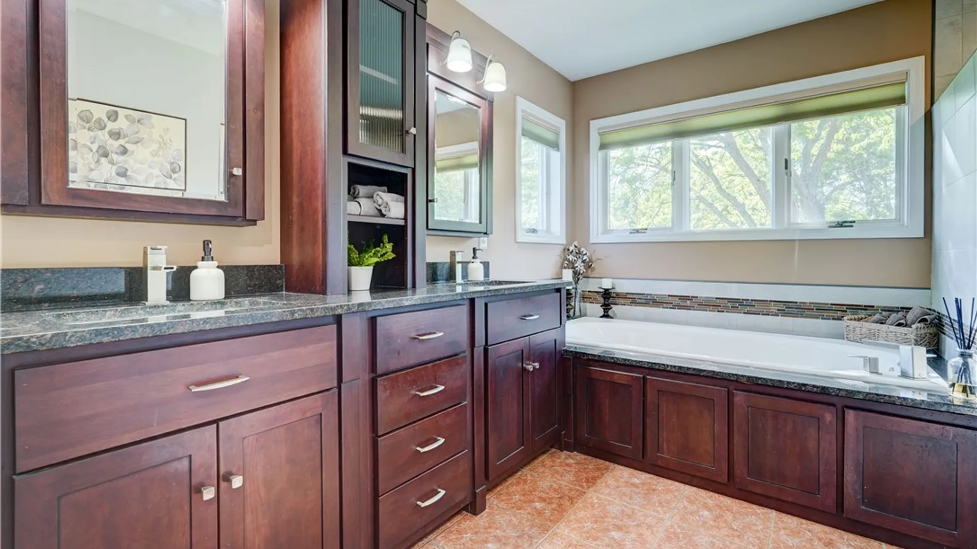 Property at 11 Parham Drive, Penfield, NY 14526 23