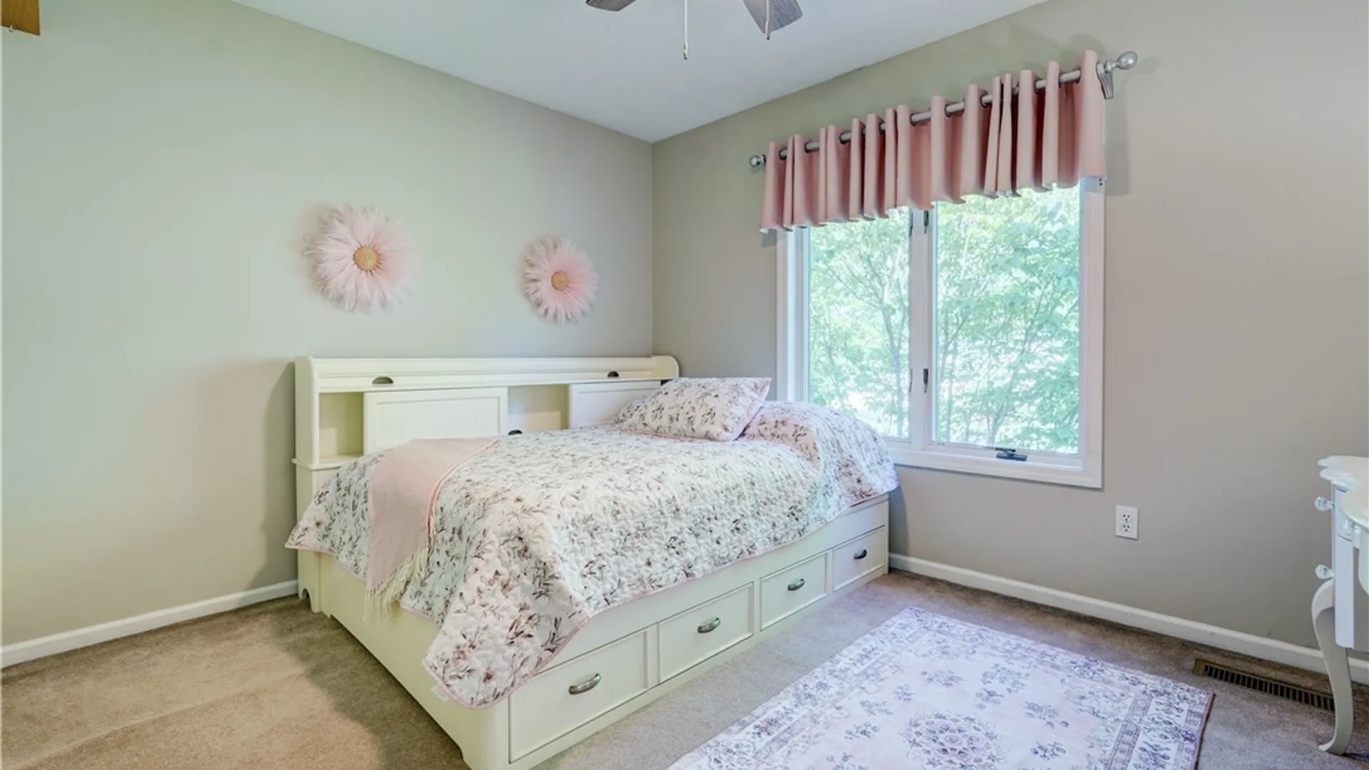 Property at 11 Parham Drive, Penfield, NY 14526 25