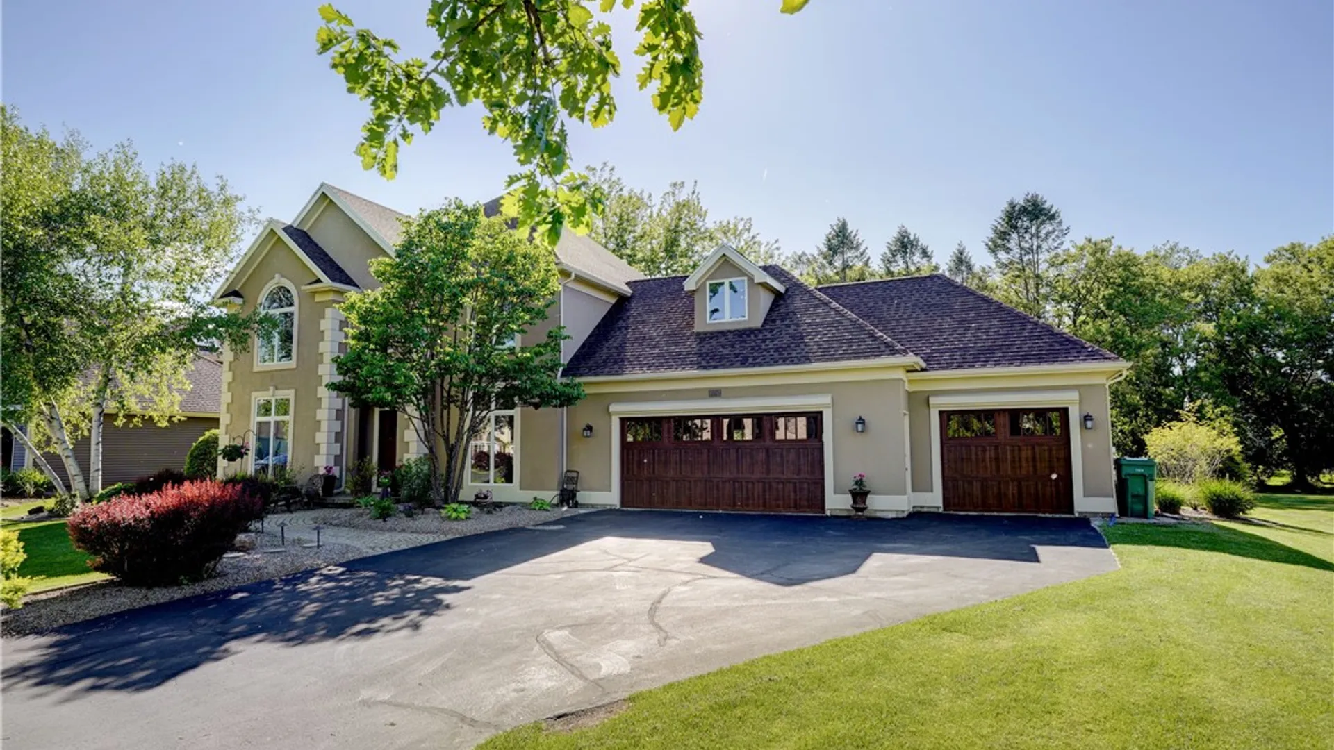 Property at 11 Parham Drive, Penfield, NY 14526 3