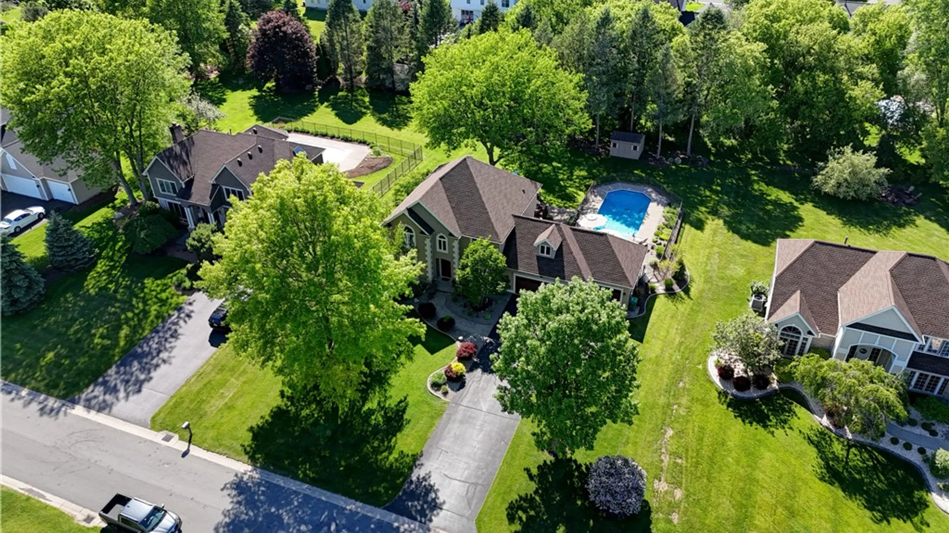 Property at 11 Parham Drive, Penfield, NY 14526 43