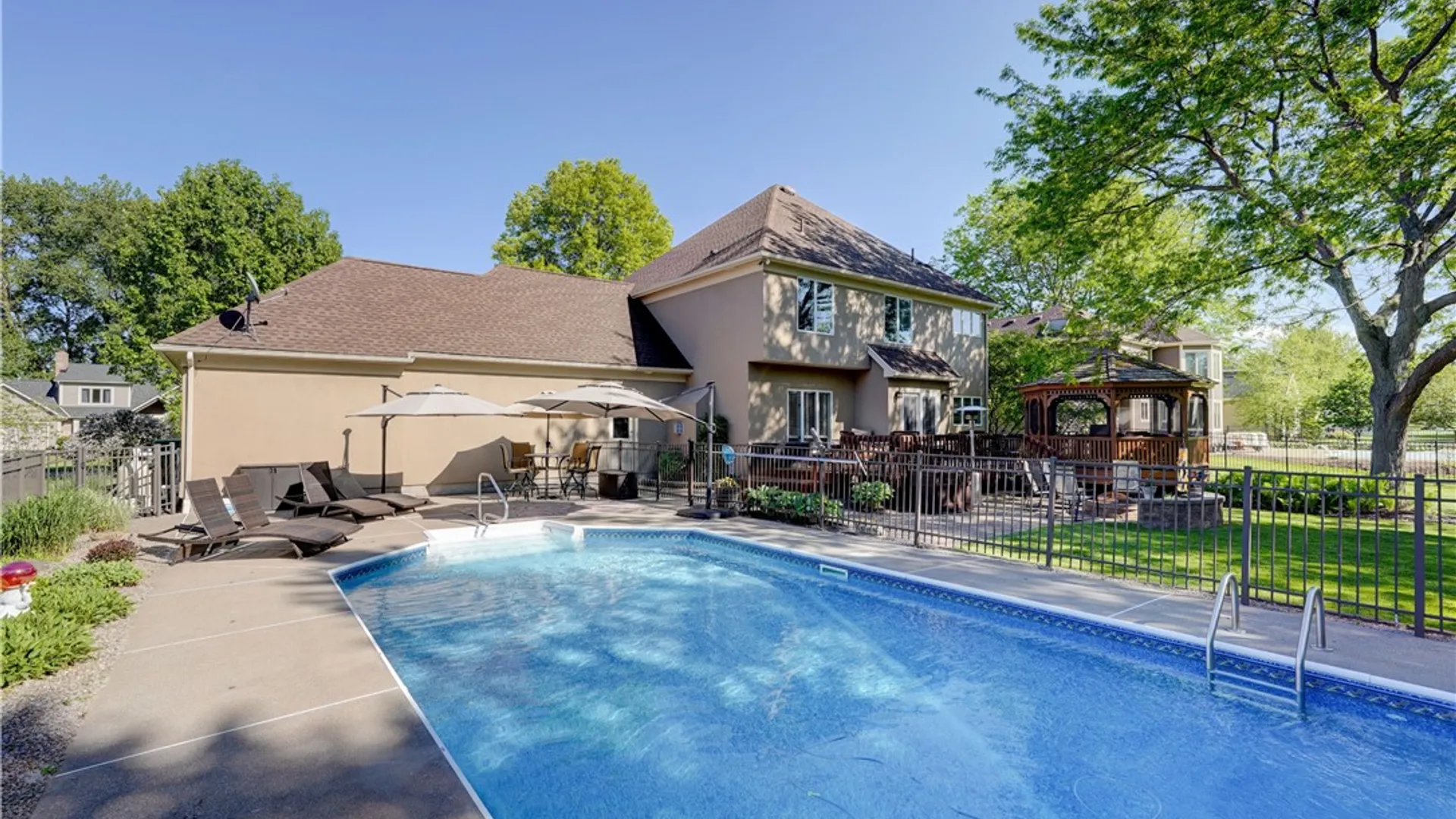 Property at 11 Parham Drive, Penfield, NY 14526 45