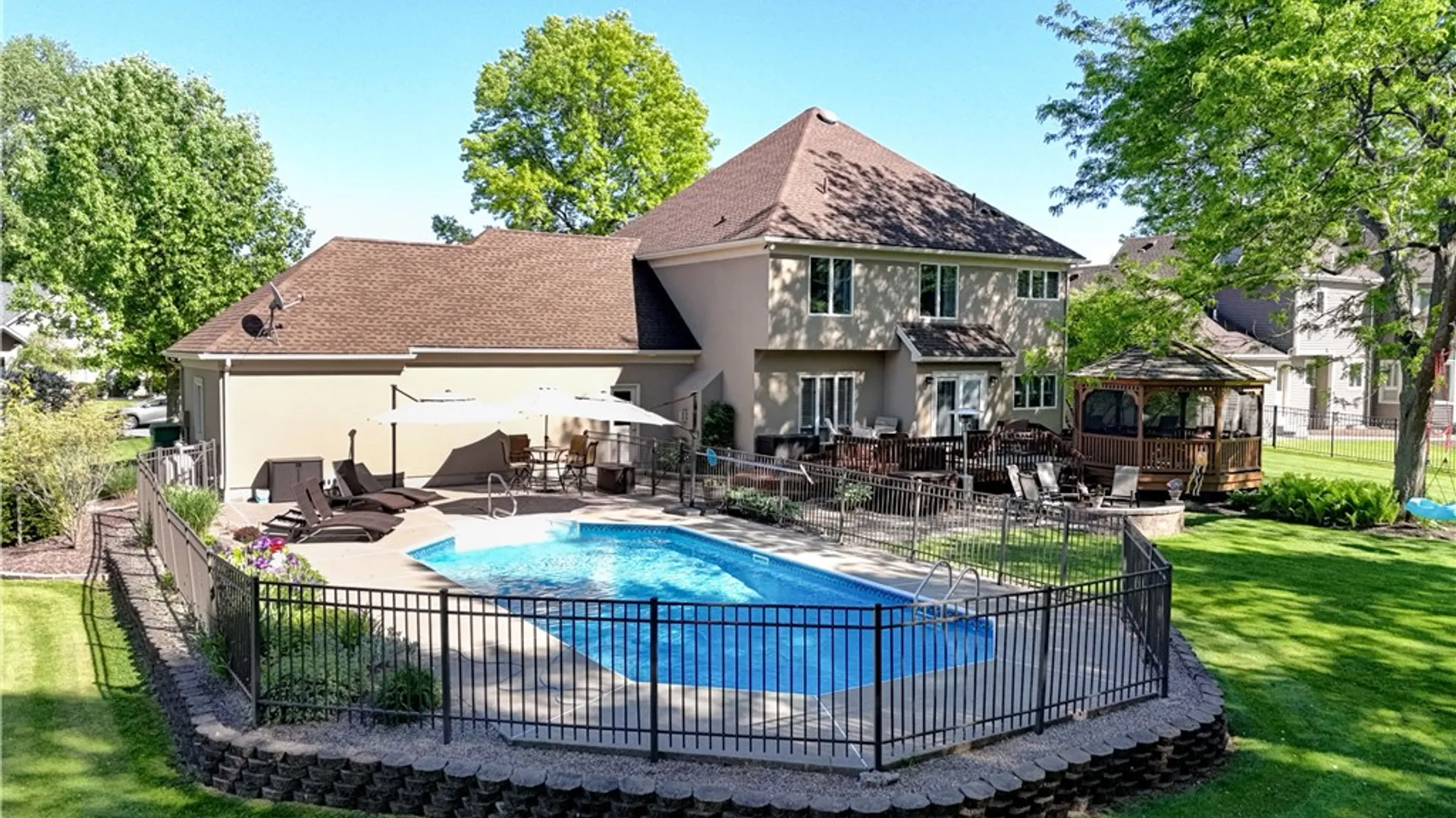 Property at 11 Parham Drive, Penfield, NY 14526 49
