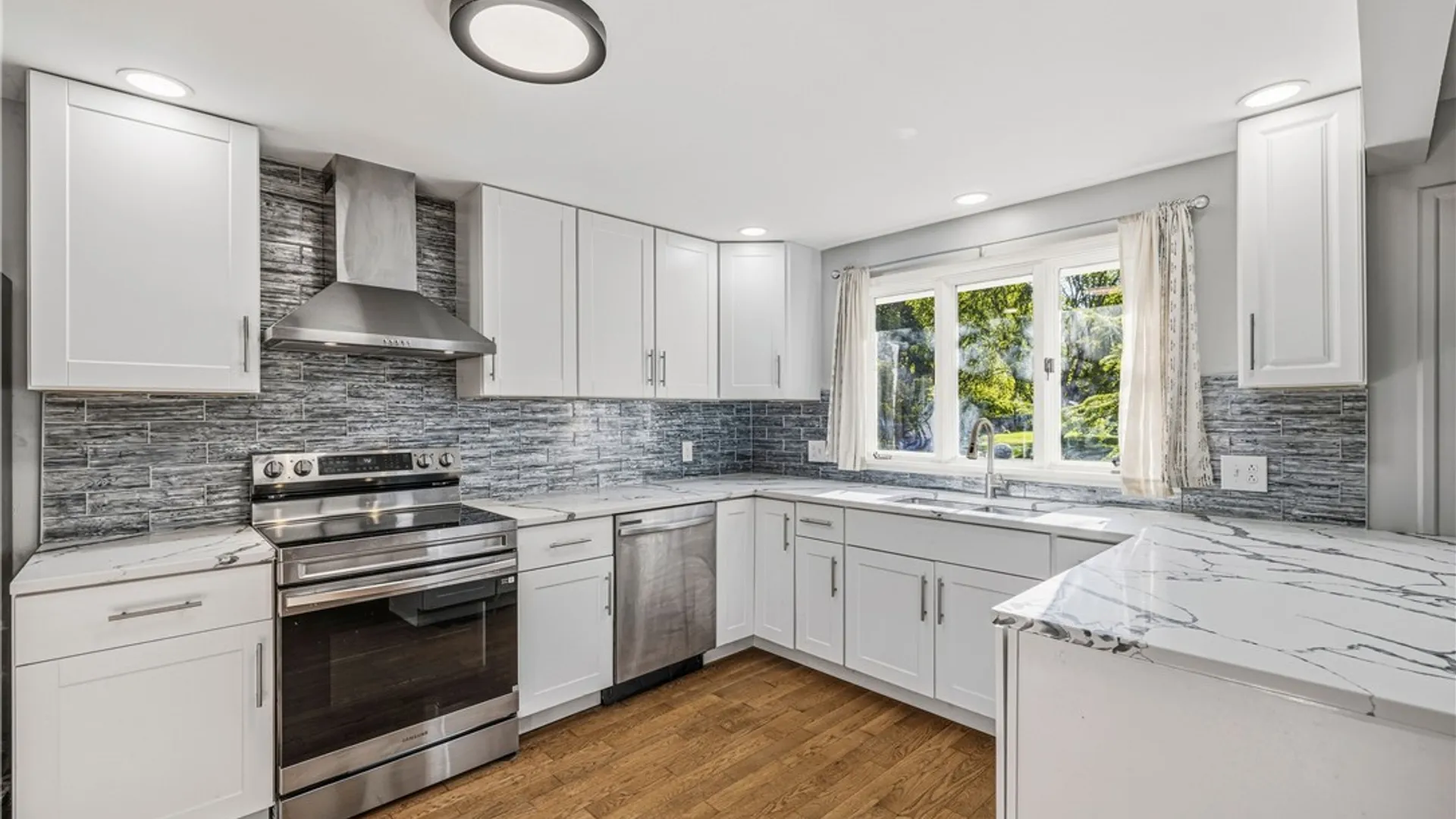Property at 243 Candy Lane, Greece, NY 14615 5