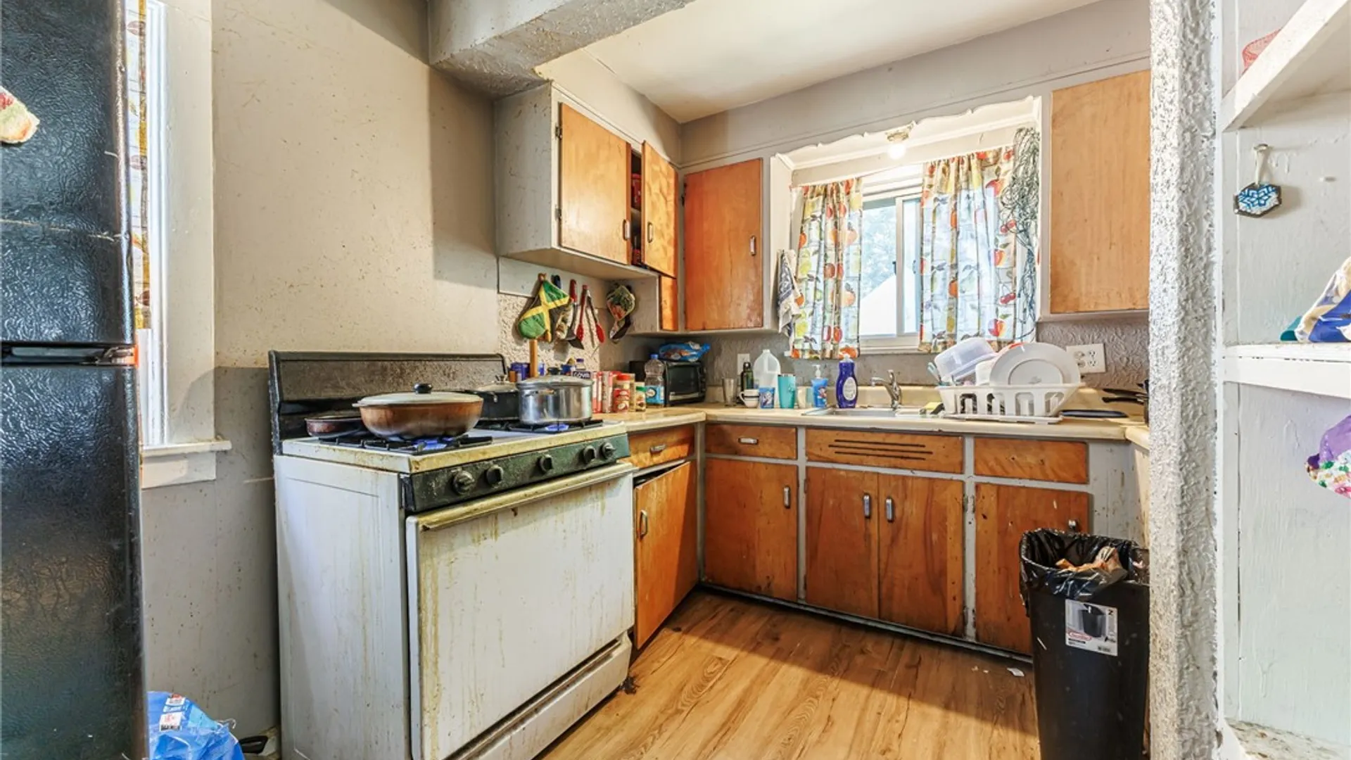 Property at 269 Fernwood Avenue, Rochester, NY 14621 9