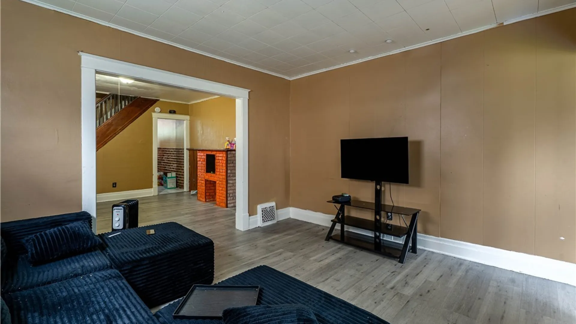 Property at 1952 Whitney Avenue, Niagara Falls, NY 14301 23