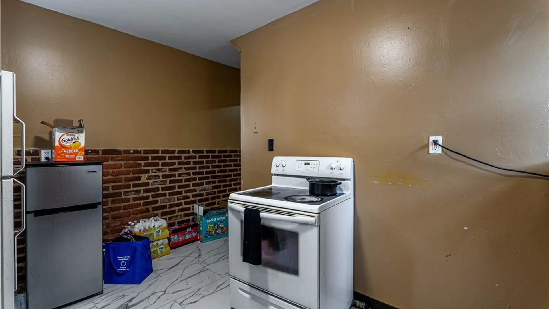 Property at 1952 Whitney Avenue, Niagara Falls, NY 14301 27